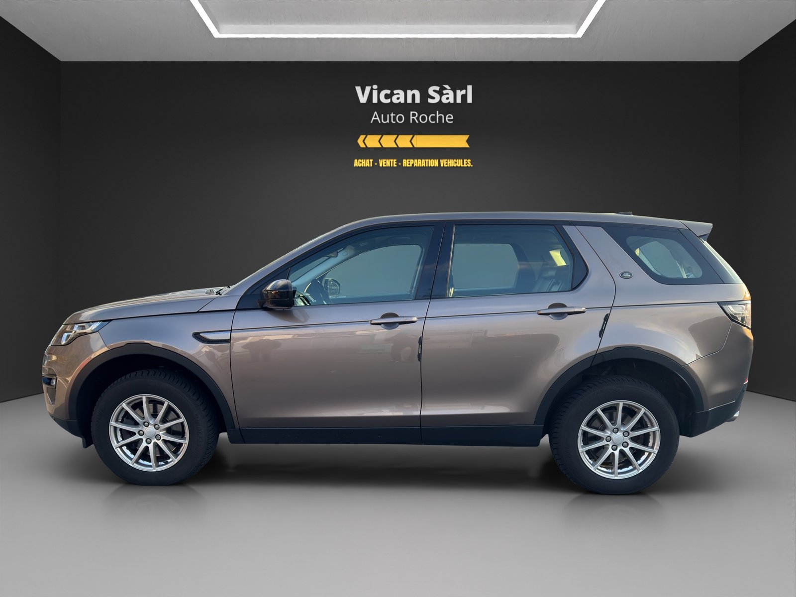 LAND ROVER Discovery Sport 2.0 TD4 Pure AT9, Diesel, Occasioni / Usate, Automatico - 4