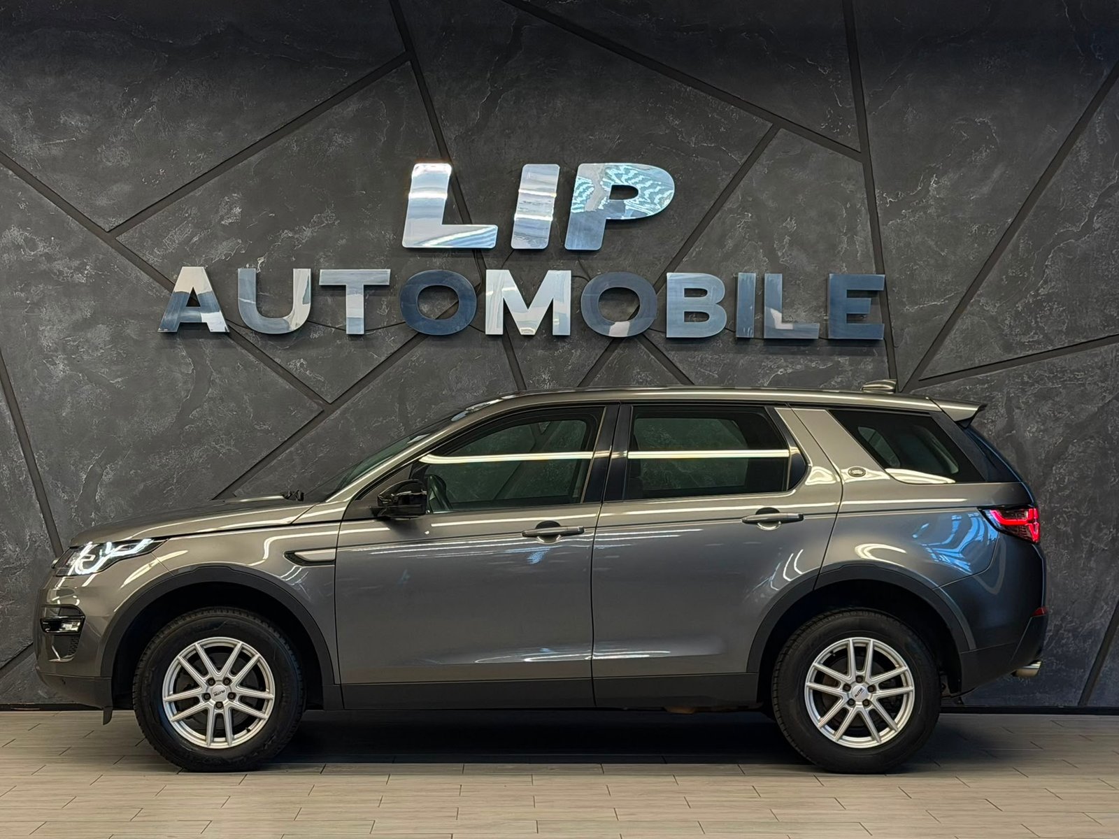 LAND ROVER Discovery Sport 2.0 TD4 Pure AT9, Diesel, Occasioni / Usate, Automatico - 4