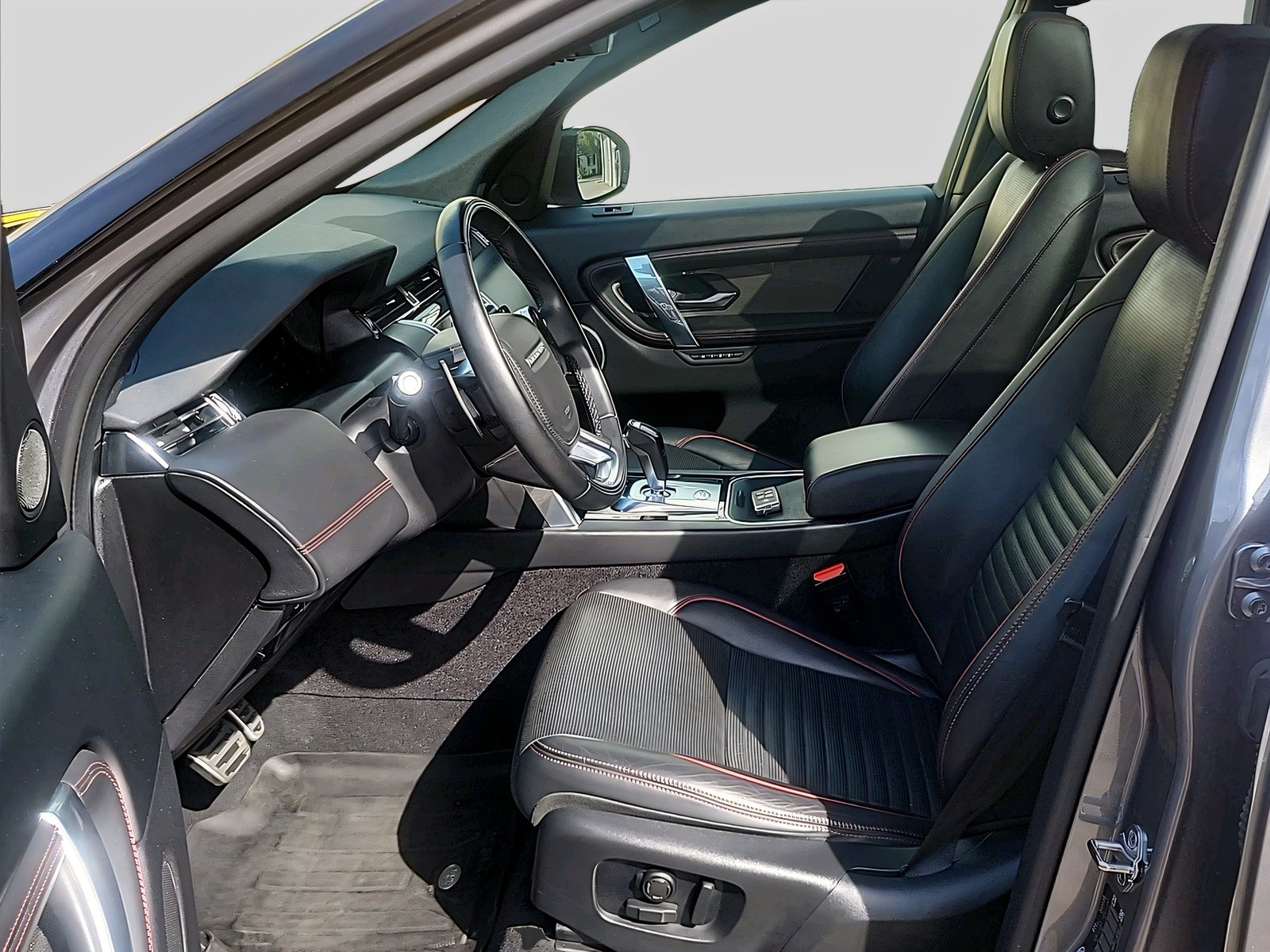 LAND ROVER Discovery Sport 2.0 Si4 250 R-Dynamic HSE 5-Plätzer, Mild-Hybrid Benzin/Elektro, Occasion / Gebraucht, Automatik - 5