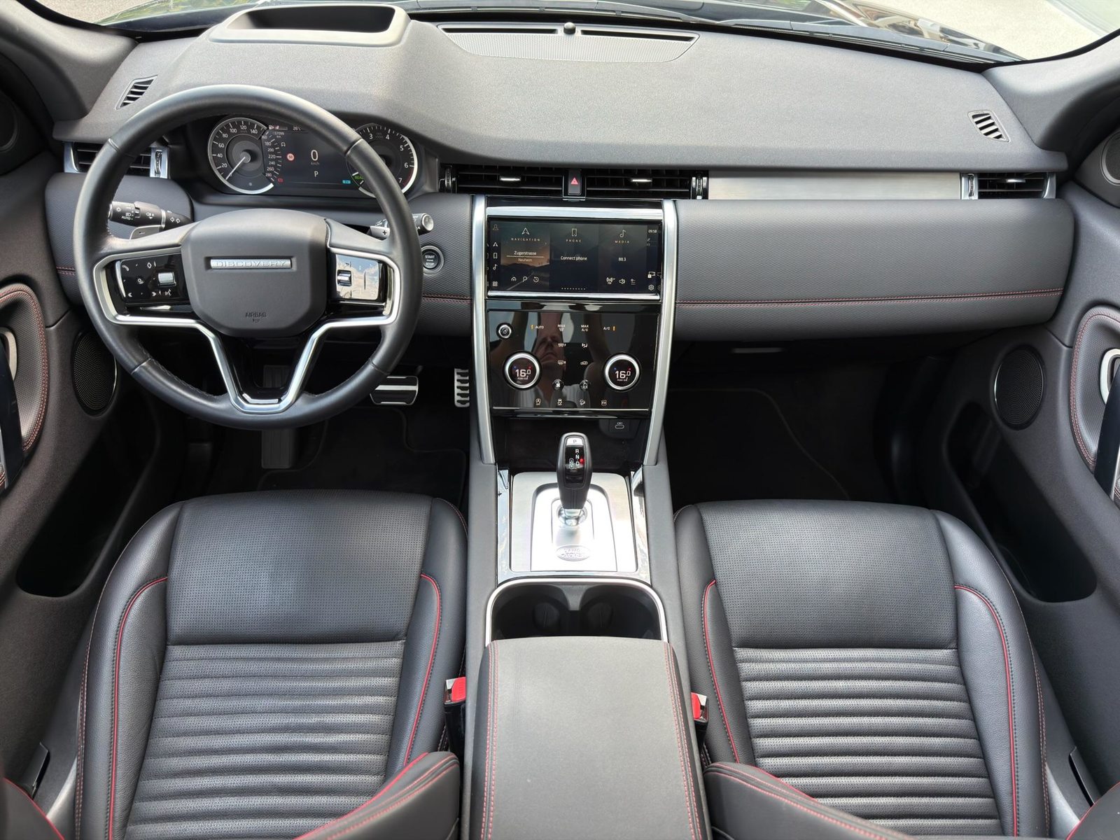 LAND ROVER Discovery Sport 1.5 T 300e R-Dynamic S, Hybride Rechargeable Essence/Électricité, Occasion / Utilisé, Automatique - 3