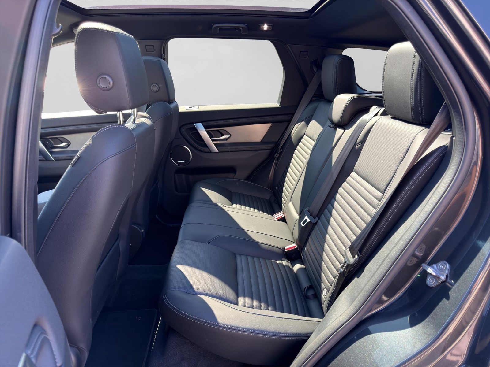 LAND ROVER Discovery Sport 1.5 T 270e Dynamic SE, Plug-in-Hybrid Benzina/Elettrica, Occasioni / Usate, Automatico - 7