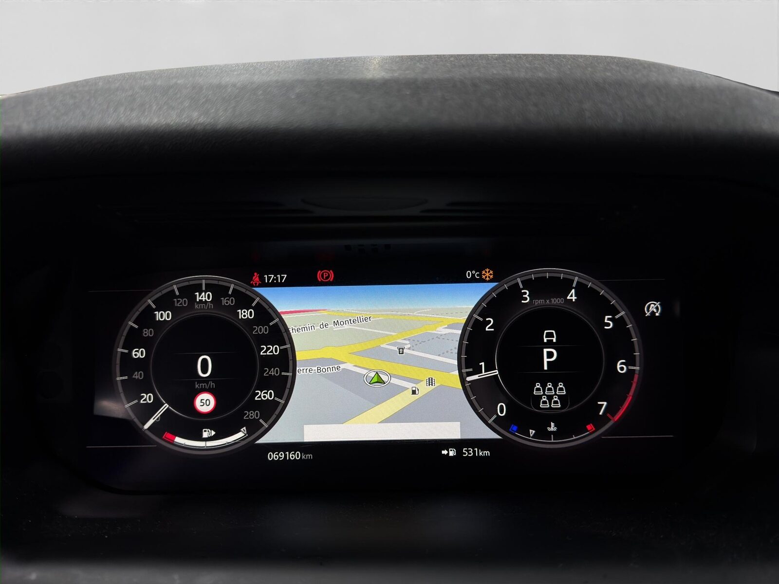 LAND ROVER Discovery Sport 2.0 Si4 R-Dynamic HSE, Hybride Léger Essence/Électricité, Occasion / Utilisé, Automatique - 4