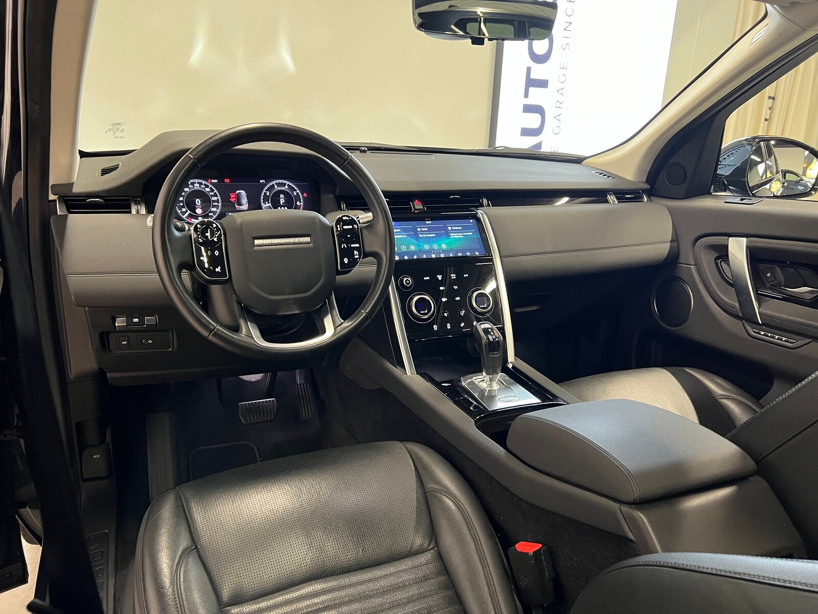 LAND ROVER Discovery Sport 2.0 Si4 SE, Hybride Léger Essence/Électricité, Occasion / Utilisé, Automatique - 3
