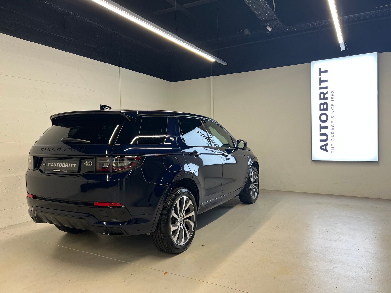 LAND ROVER Discovery Sport 1.5 T 300e R-Dynamic HSE, Hybride Rechargeable Essence/Électricité, Occasion / Utilisé, Automatique - 2