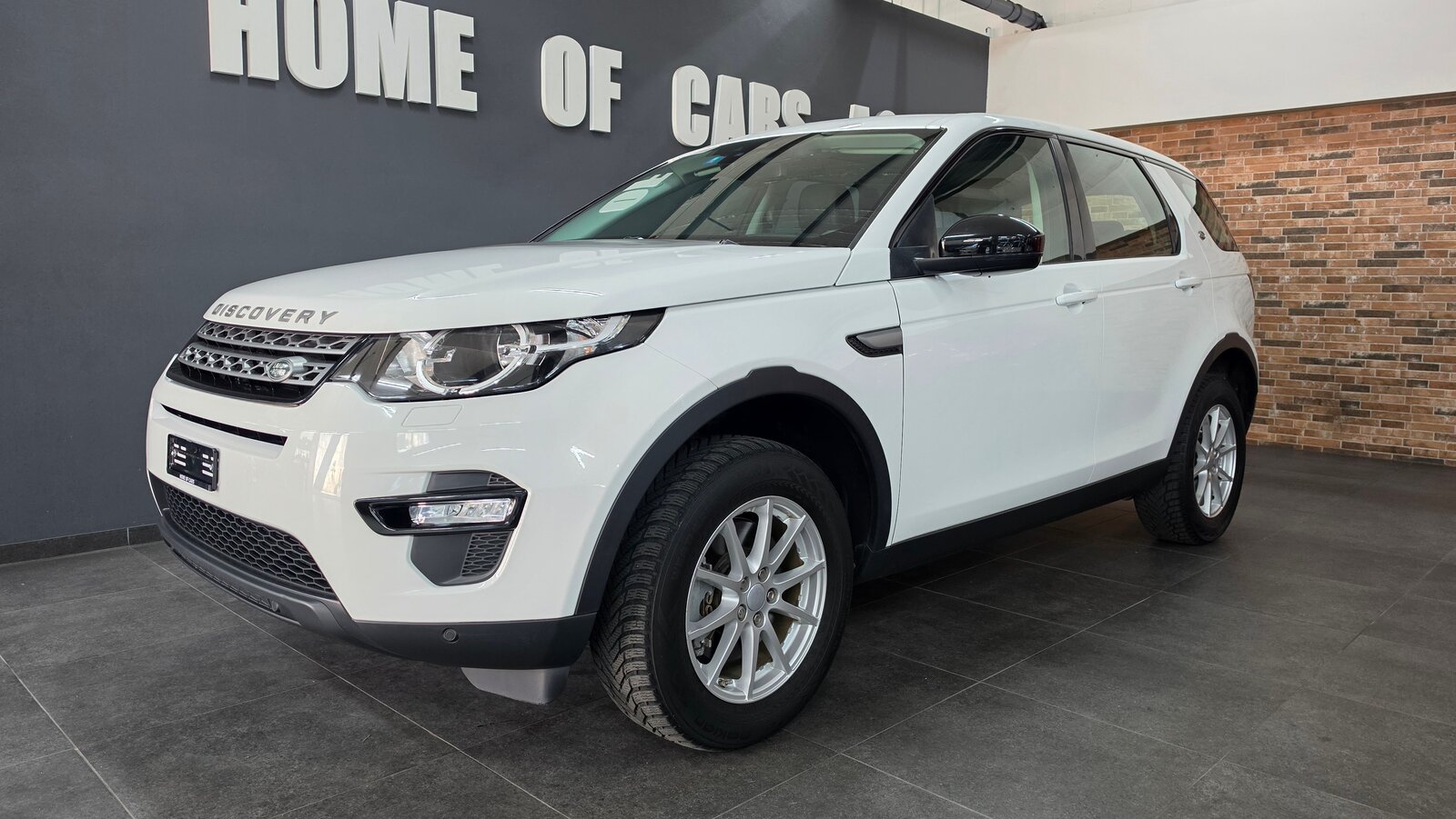 LAND ROVER Discovery Sport 2.0 TD4 Pure, Diesel, Second hand / Used, Automatic - 2