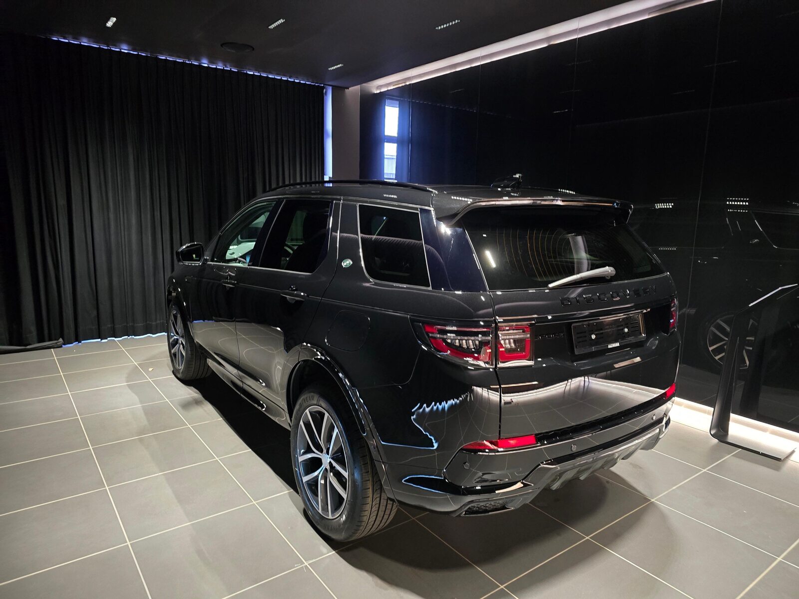 LAND ROVER Discovery Sport 1.5 T 270e Dynamic SE, Plug-in-Hybrid Petrol/Electric, Second hand / Used, Automatic - 2