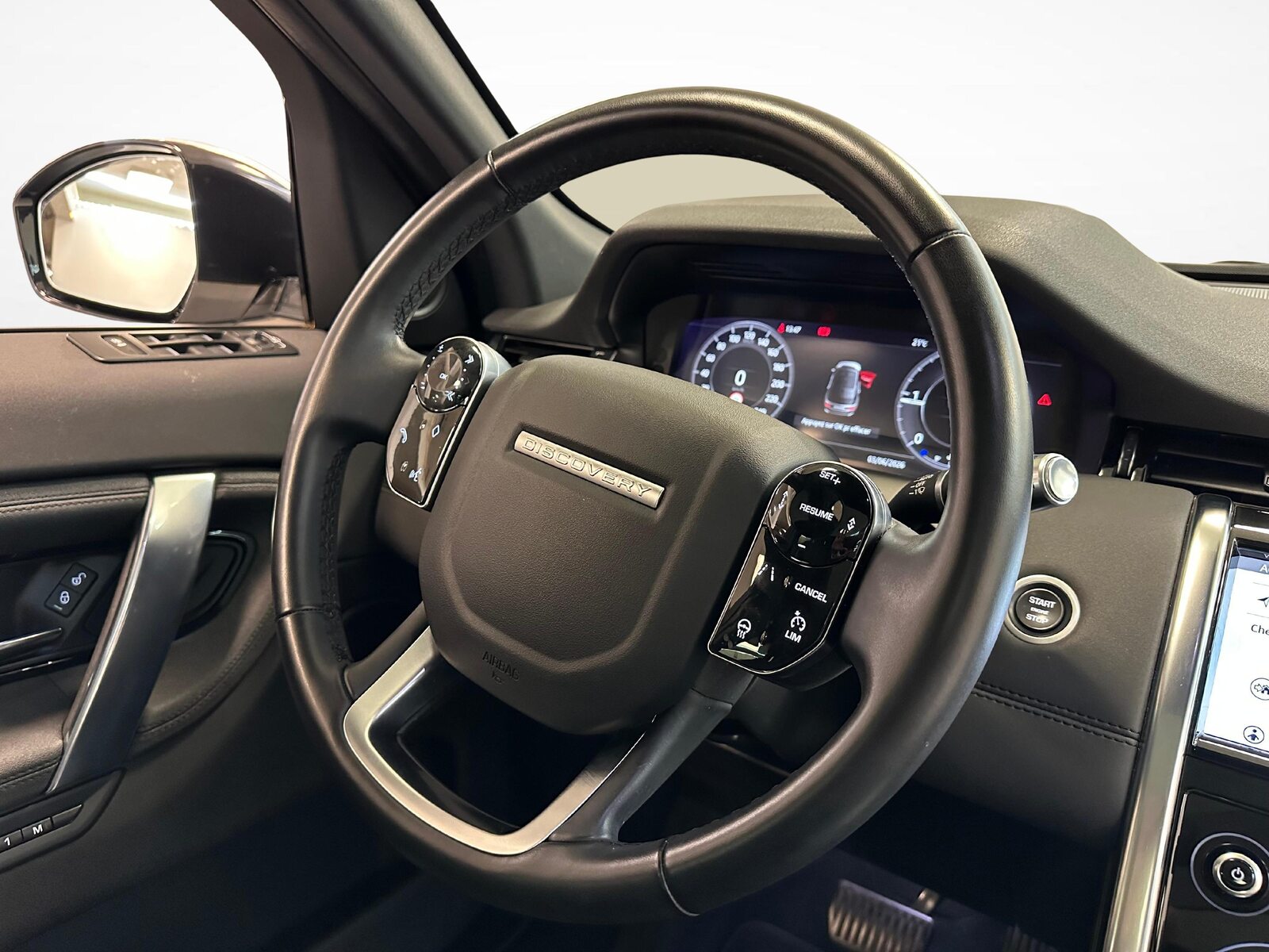 LAND ROVER Discovery Sport 2.0 TD4 180 SE, Hybride Léger Diesel/Électricité, Occasion / Utilisé, Automatique - 7