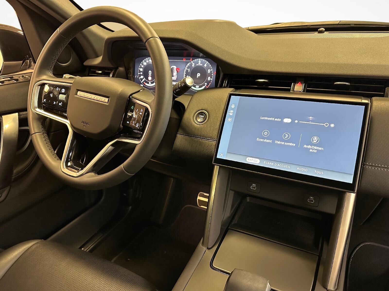 LAND ROVER Discovery Sport 1.5 T 270e Dynamic SE, Plug-in-Hybrid Petrol/Electric, Second hand / Used, Automatic - 6
