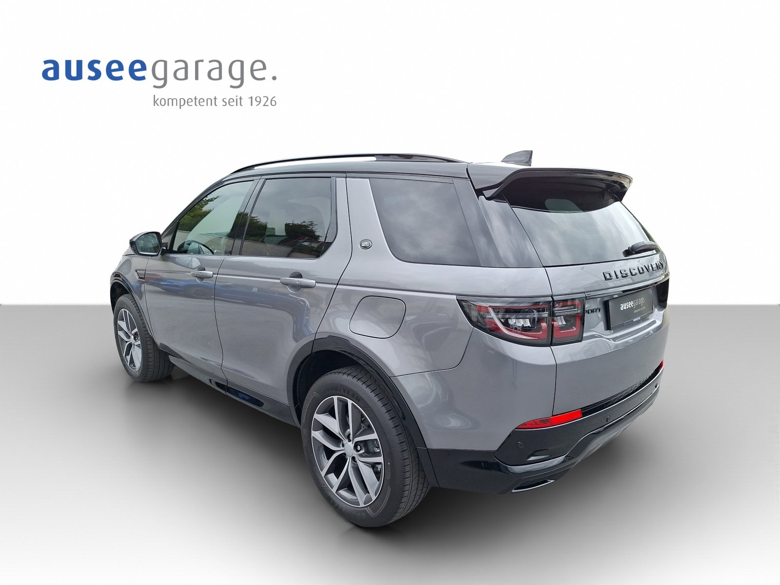 LAND ROVER Discovery Sport 1.5 T 300e Dynamic SE, Plug-in-Hybrid Petrol/Electric, Ex-demonstrator, Automatic - 3