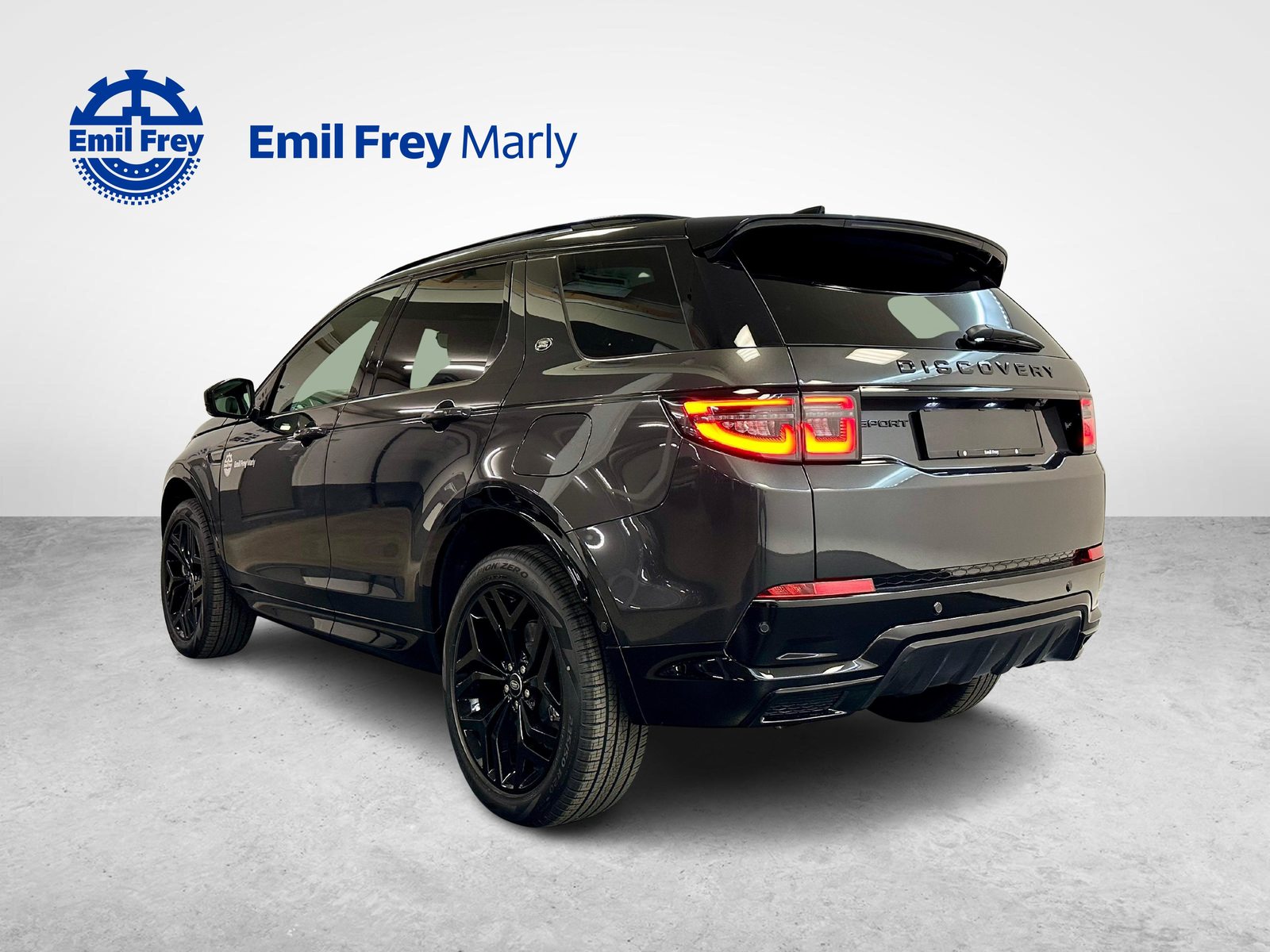 LAND ROVER Discovery Sport 1.5 T 270e Landmark, Plug-in-Hybrid Petrol/Electric, Ex-demonstrator, Automatic - 3