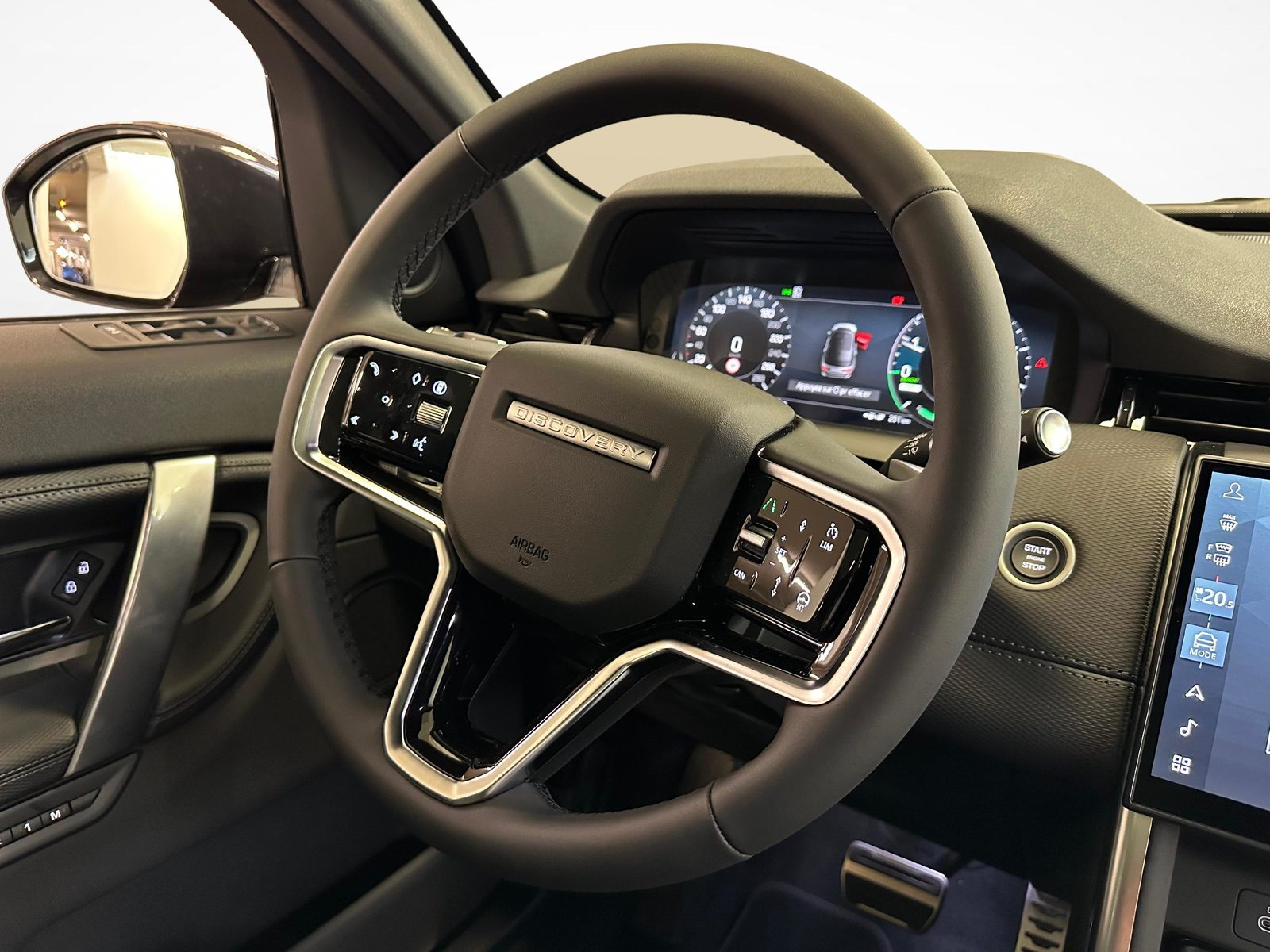 LAND ROVER Discovery Sport 1.5 T 270e Landmark, Plug-in-Hybrid Petrol/Electric, Ex-demonstrator, Automatic - 7