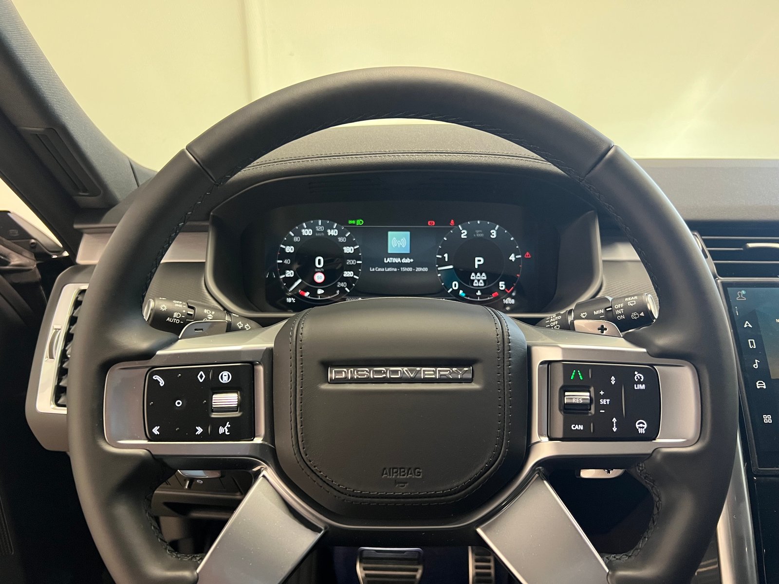 LAND ROVER Discovery 3.0 D I6 350 Dynamic HSE, Mild-Hybrid Diesel/Elektro, Neuwagen, Automatik - 4