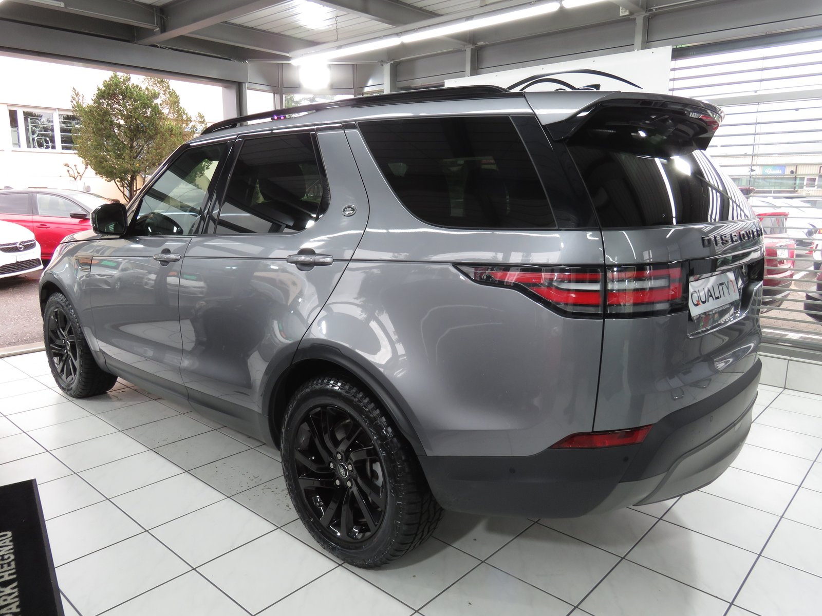 LAND ROVER Discovery 3.0 SDV6 HSE Automatic, Diesel, Second hand / Used, Automatic - 6