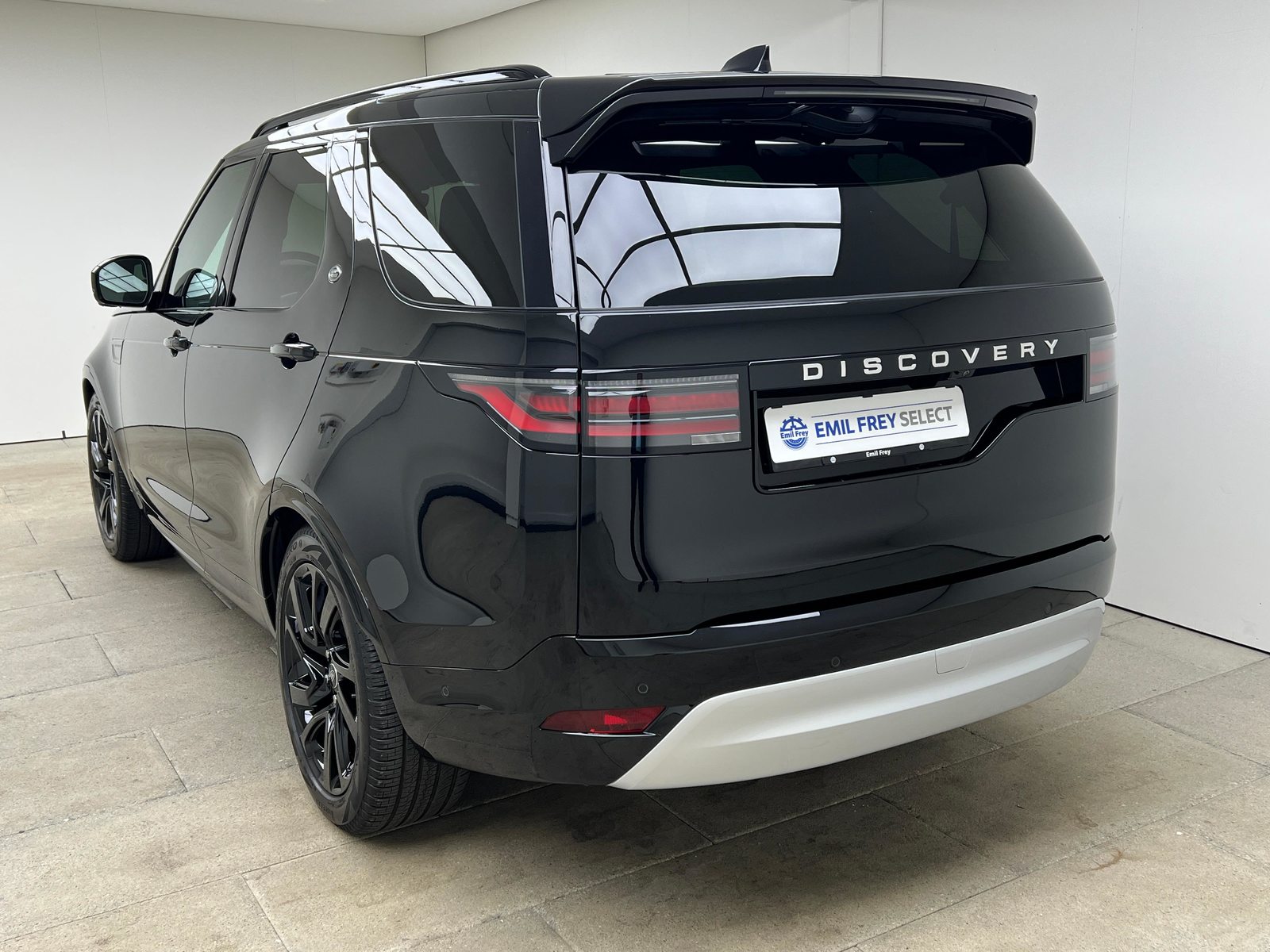 LAND ROVER Discovery 3.0 D I6 300 Metropolitan Edition / Jetzt mit attr, Hybride Léger Diesel/Électricité, Occasion / Utilisé, Automatique - 5
