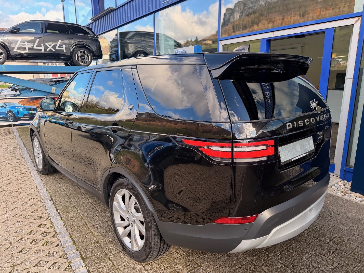 LAND ROVER Discovery 3.0 TDV6 HSE, Diesel, Second hand / Used, Automatic - 5