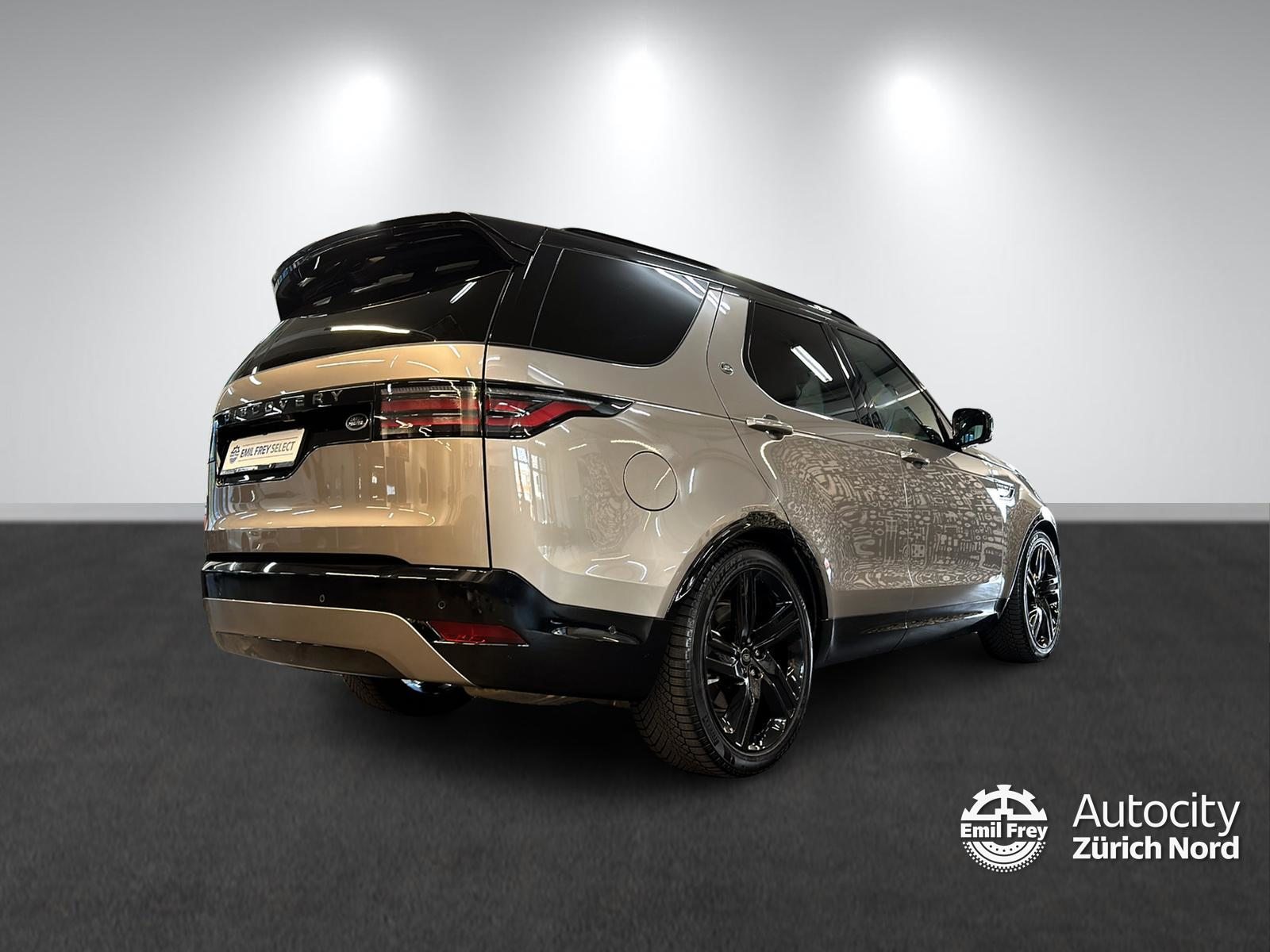 LAND ROVER Discovery 3.0 D I6 250 R-Dynamic HSE, Mild-Hybrid Diesel/Electric, Second hand / Used, Automatic - 2