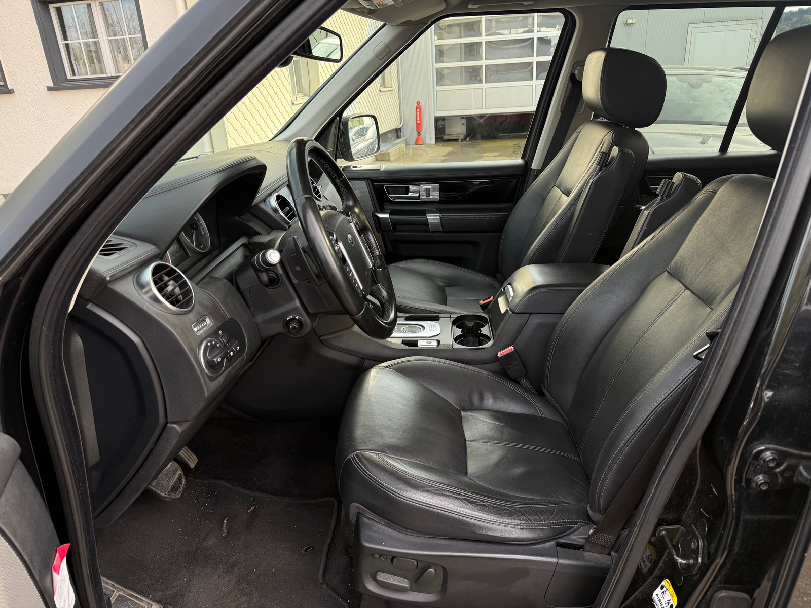 LAND ROVER Discovery 3.0 SDV6 HSE Automatic, Diesel, Occasion / Utilisé, Automatique - 5