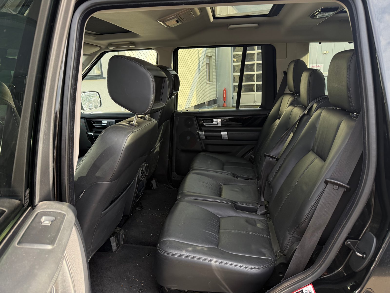 LAND ROVER Discovery 3.0 SDV6 HSE Automatic, Diesel, Occasion / Utilisé, Automatique - 7