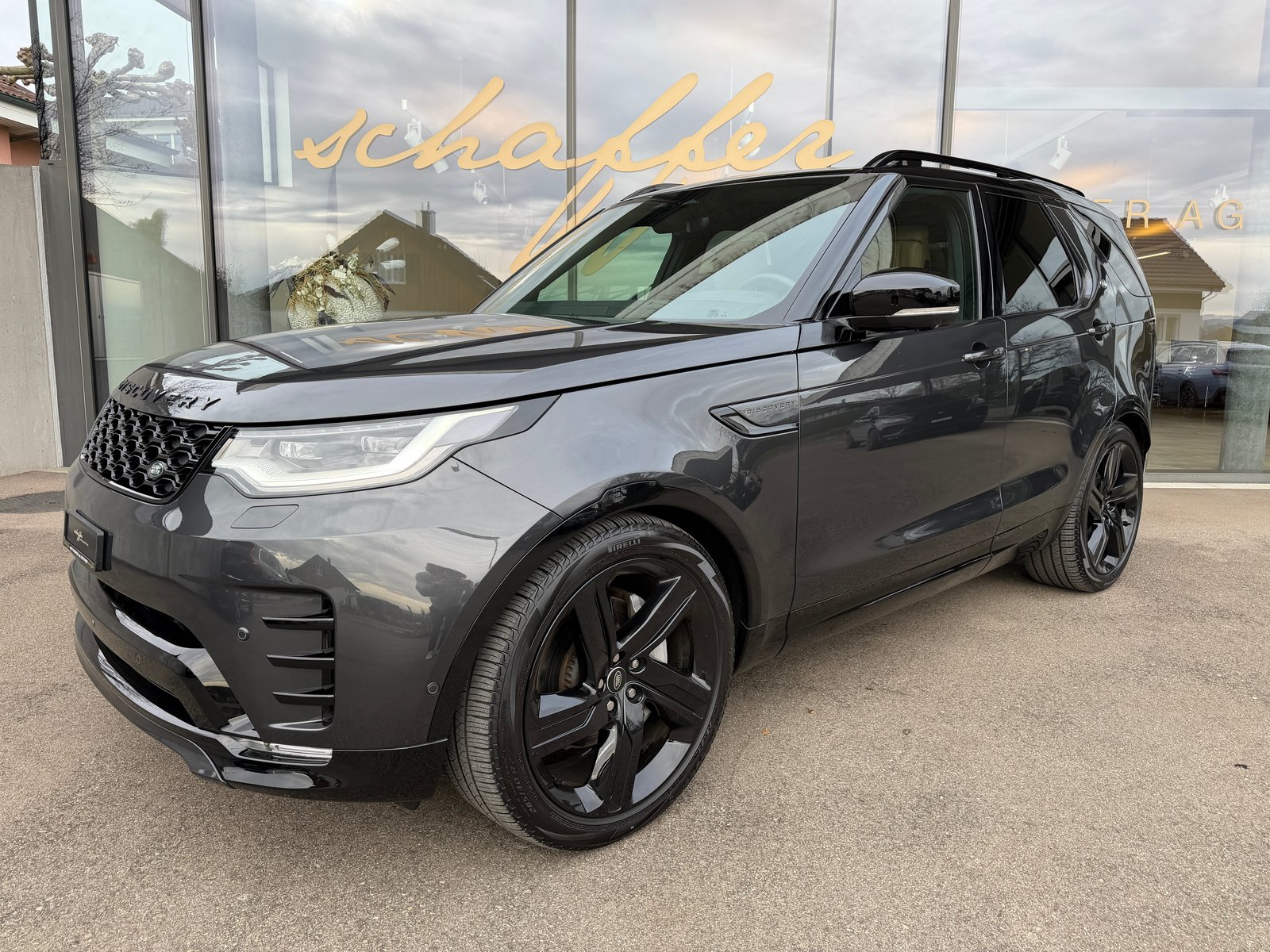 LAND ROVER Discovery 3.0D I6 300 R-Dynamic HSE AWD Automatic, Diesel, Occasioni / Usate, Automatico - 2