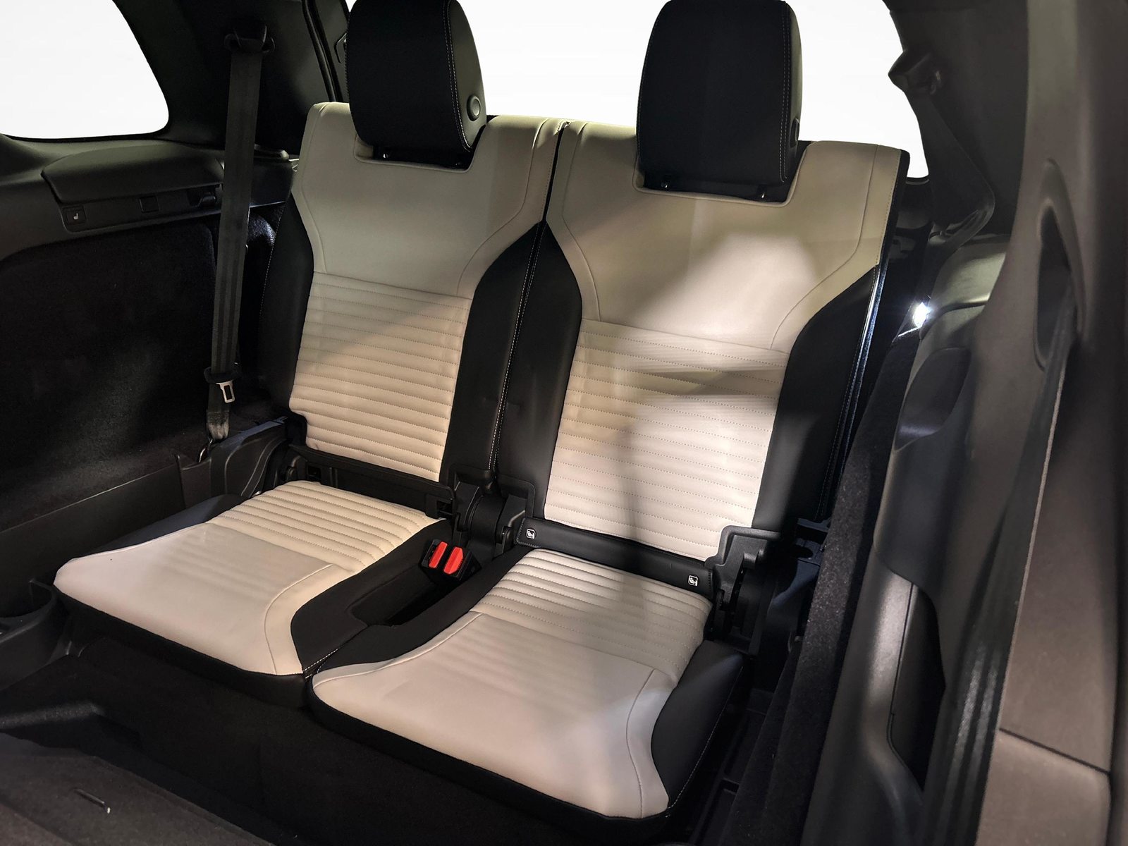 LAND ROVER Discovery 3.0 I6 Metropolitan Edition, Hybride Léger Essence/Électricité, Occasion / Utilisé, Automatique - 5