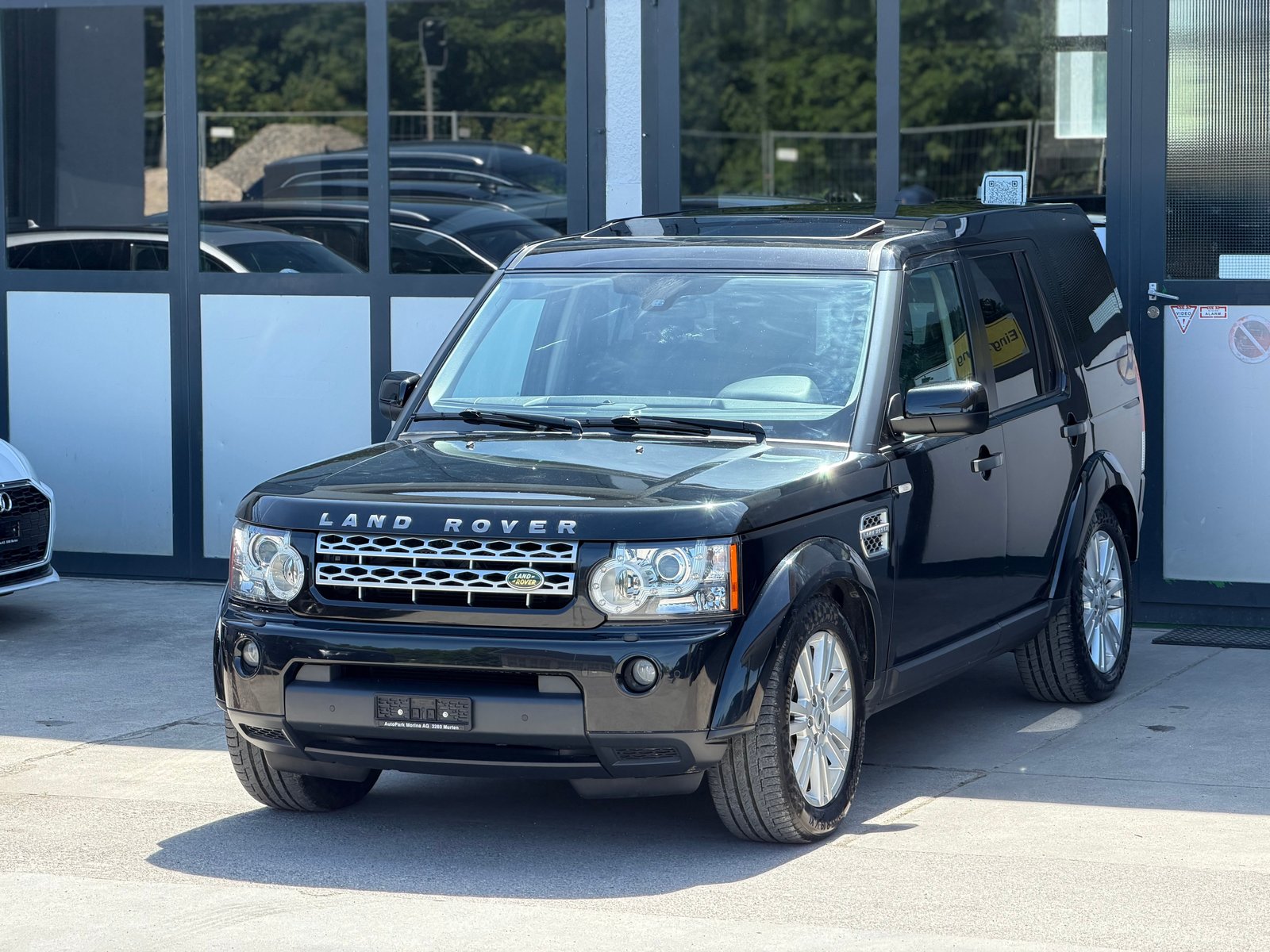 LAND ROVER Discovery 3.0 TDV6 HSE Automatic, Diesel, Second hand / Used, Automatic - 2