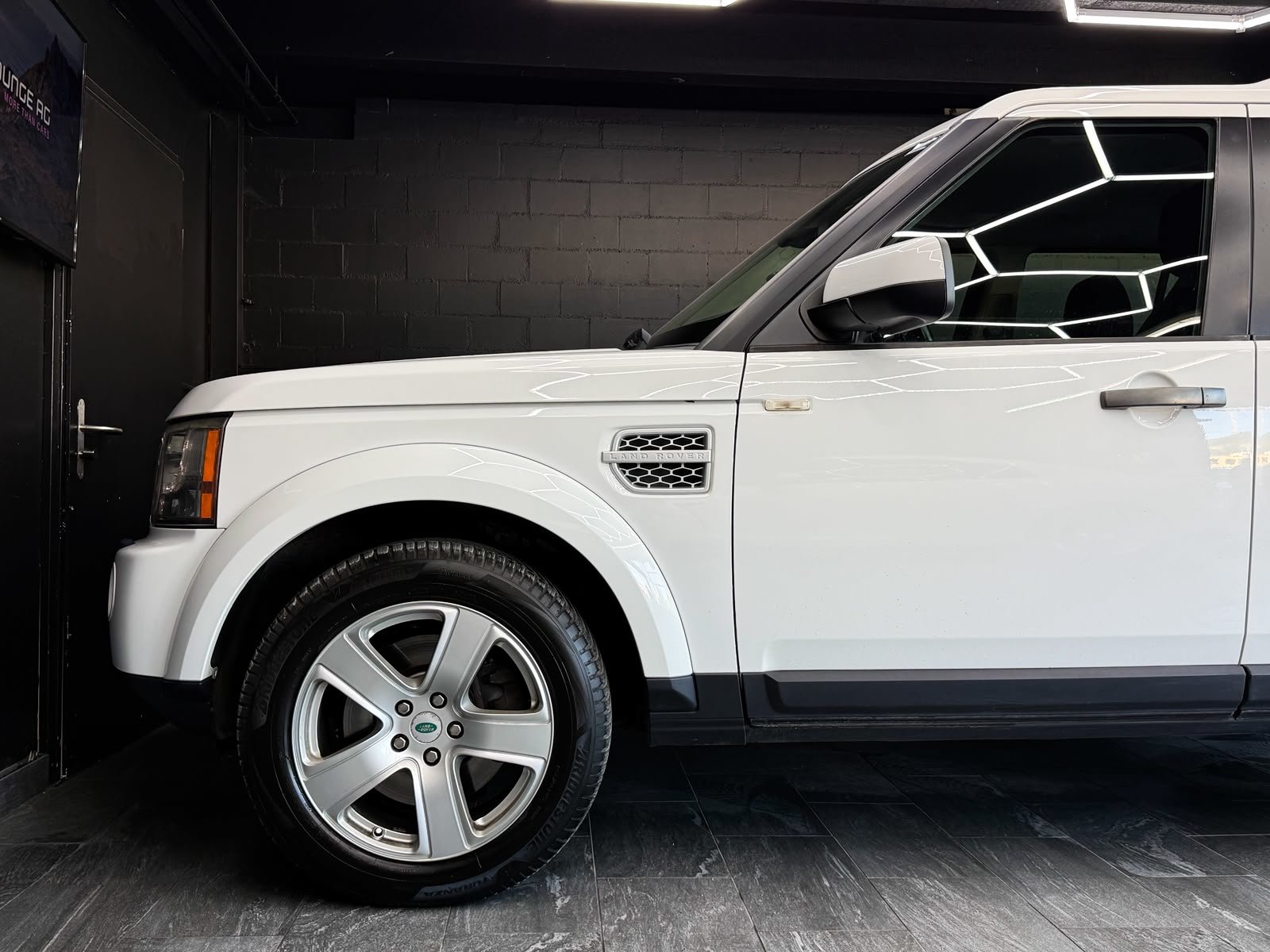 LAND ROVER Discovery 3.0 SDV6 HSE Automatic *AHK*, Diesel, Occasion / Gebraucht, Automatik - 6