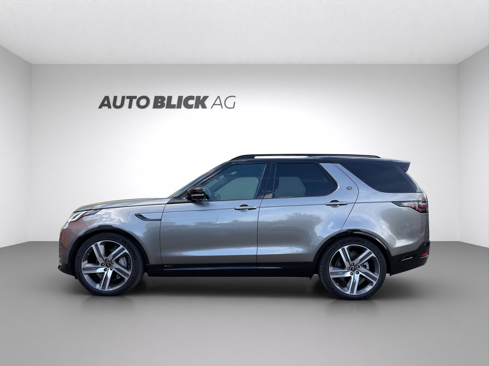 LAND ROVER Discovery 3.0D I6 300 R-Dynamic HSE AWD Automatic, Diesel, Occasion / Gebraucht, Automatik - 5