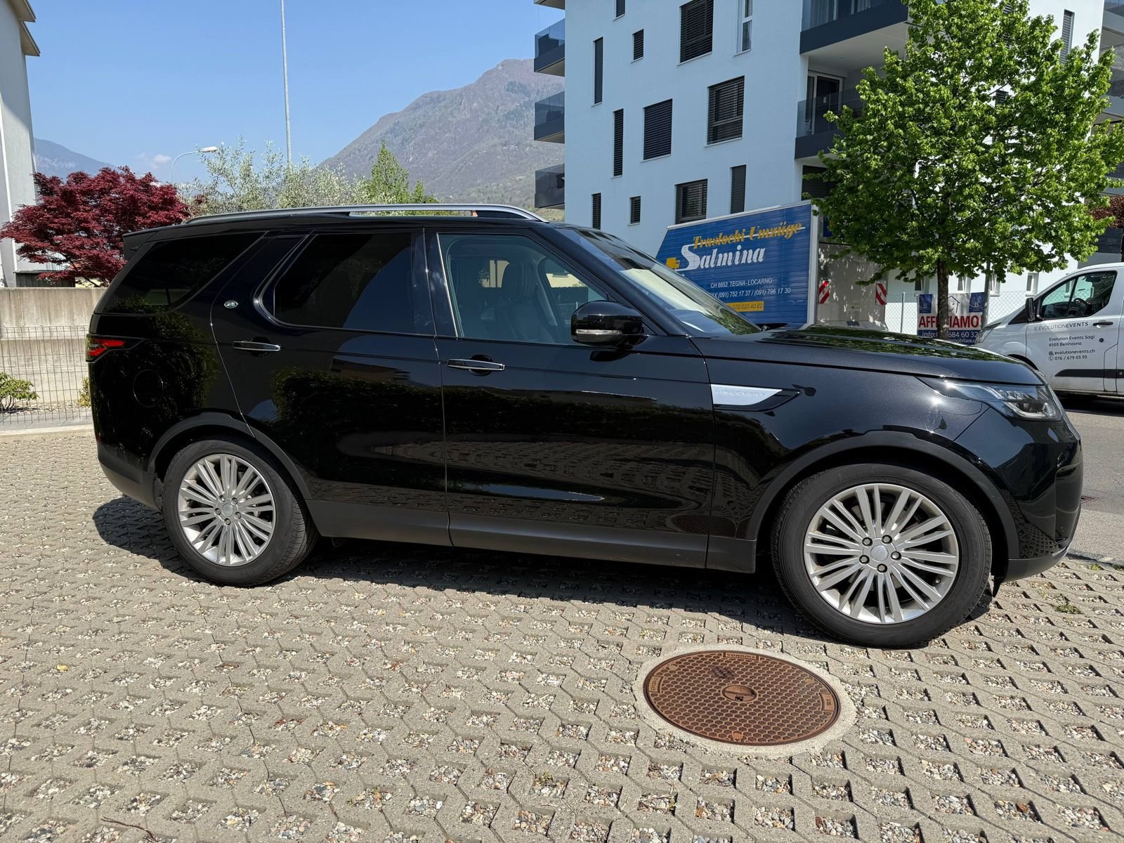 LAND ROVER Discovery 2.0 SD4 S Automatic, Diesel, Occasion / Utilisé, Automatique - 2