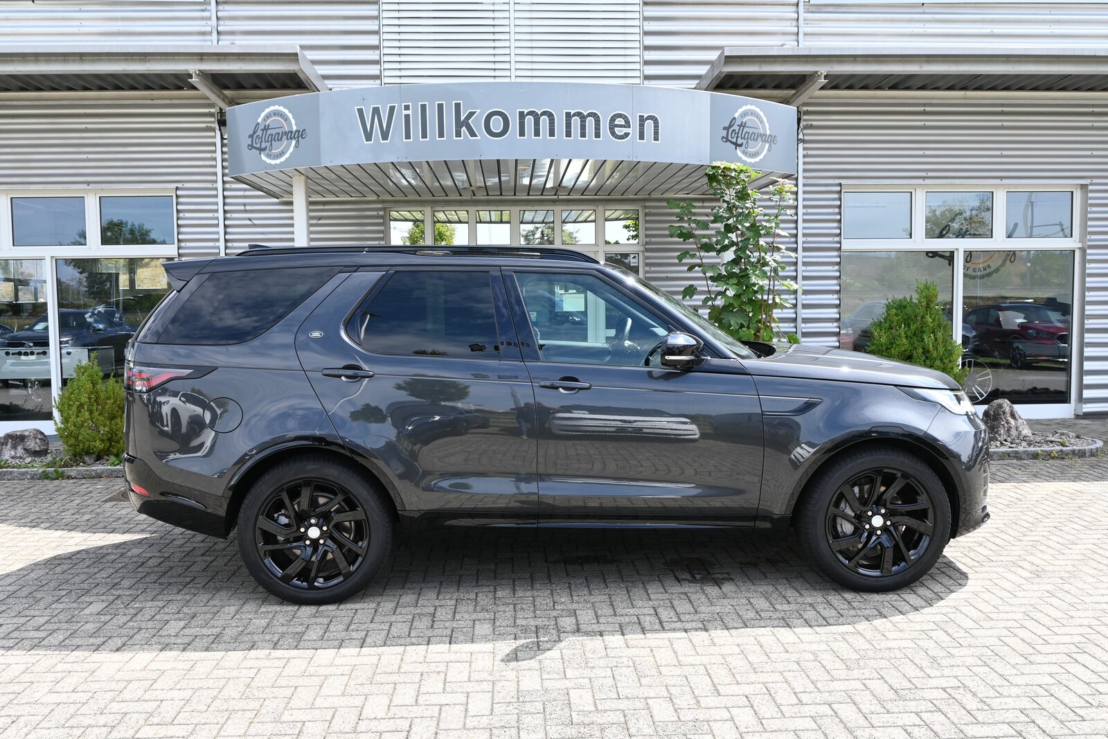 LAND ROVER Discovery 3.0D I6 P250 S R-Dynamic AWD Automatic, Diesel, Second hand / Used, Automatic - 5