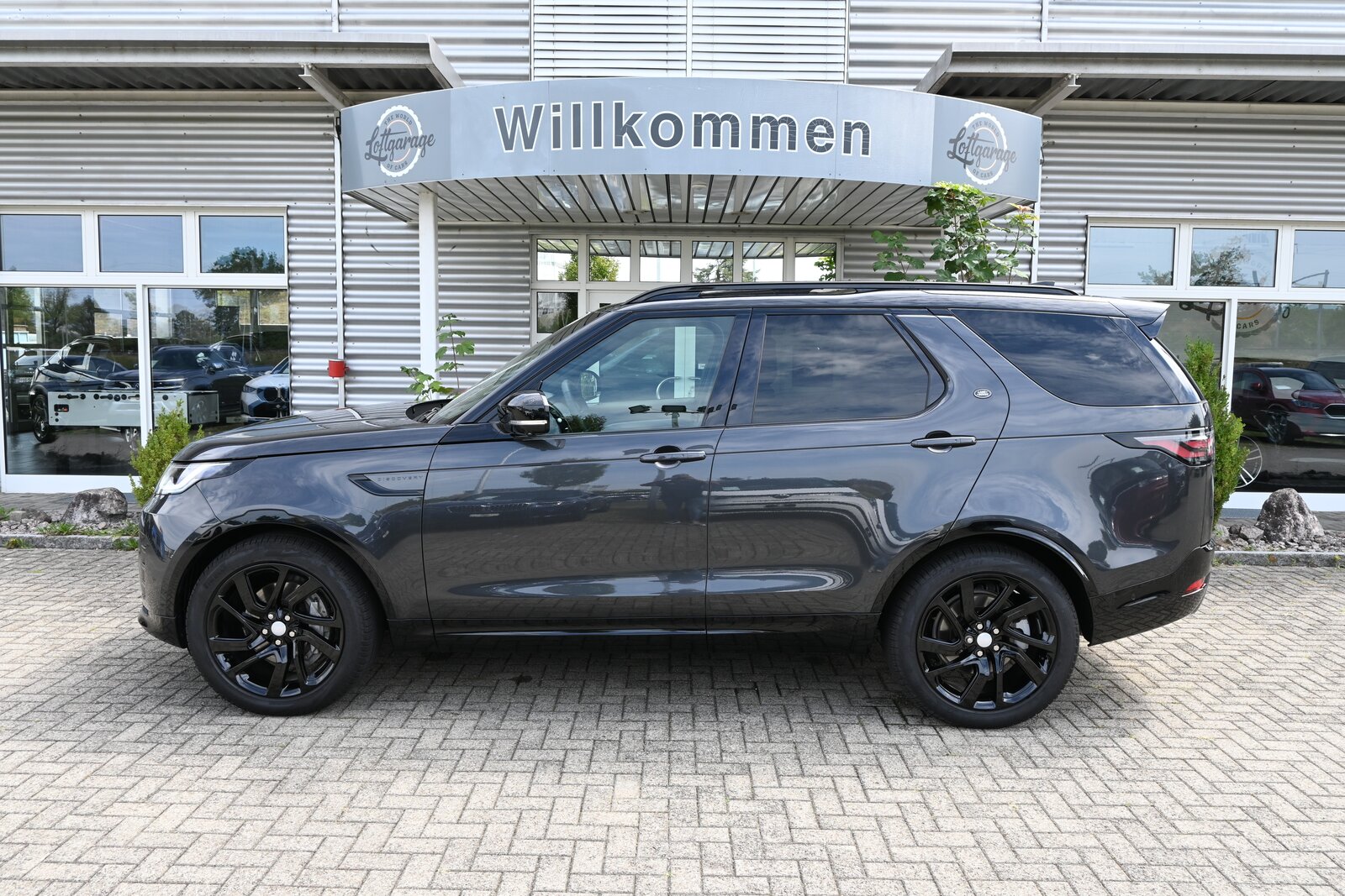 LAND ROVER Discovery 3.0D I6 P250 S R-Dynamic AWD Automatic, Diesel, Second hand / Used, Automatic - 6