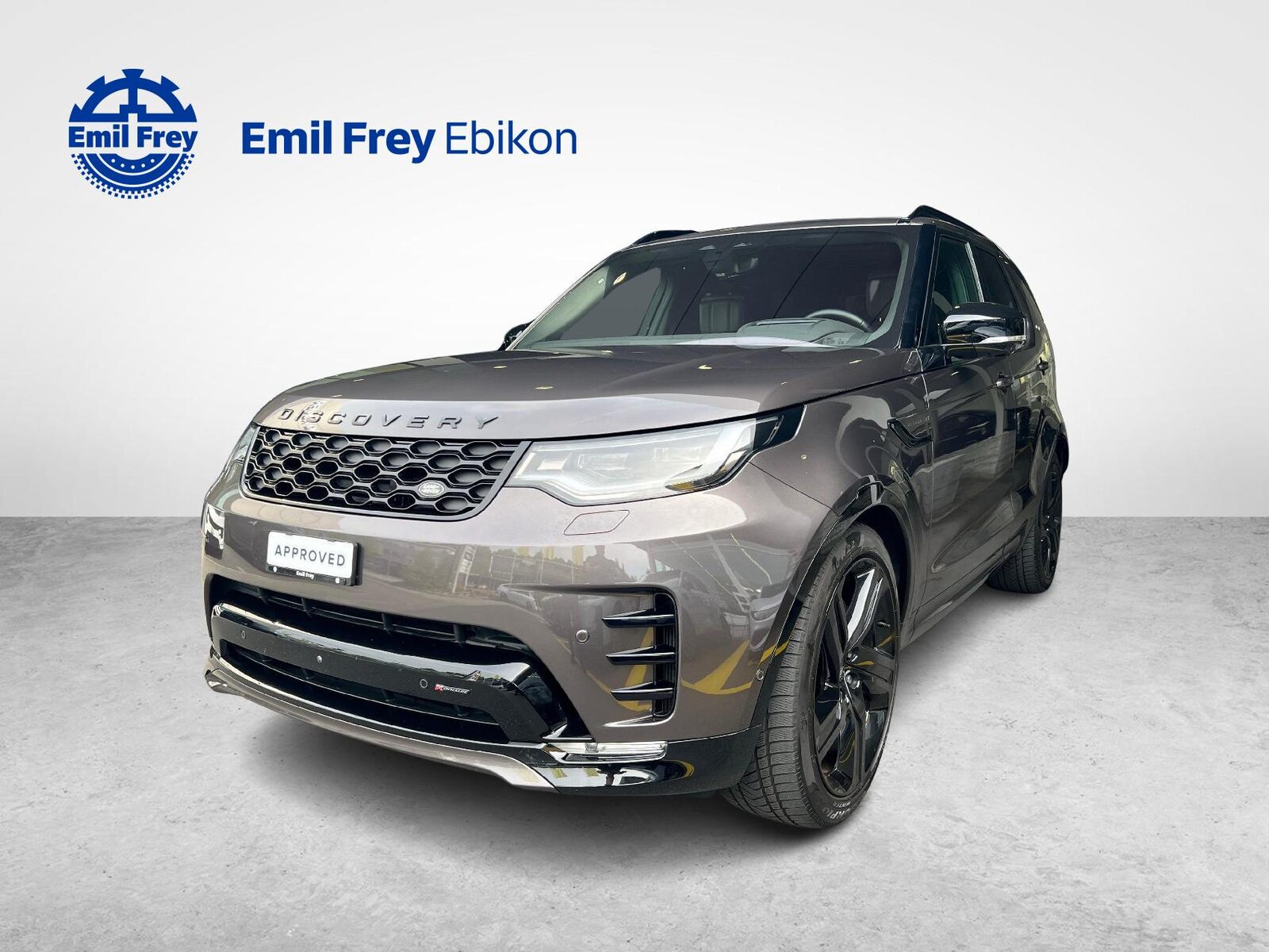 LAND ROVER Discovery 3.0 D I6 300 R-Dynamic HSE