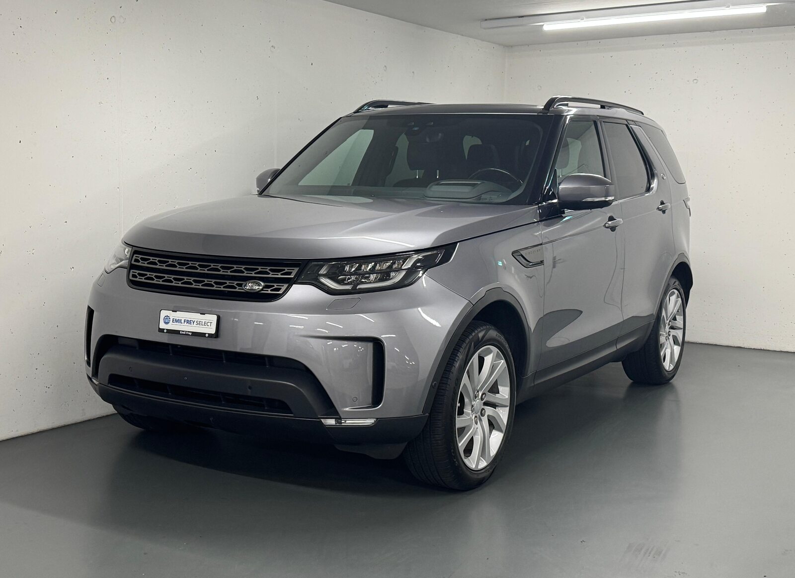 LAND ROVER Discovery 2.0 SD4 SE