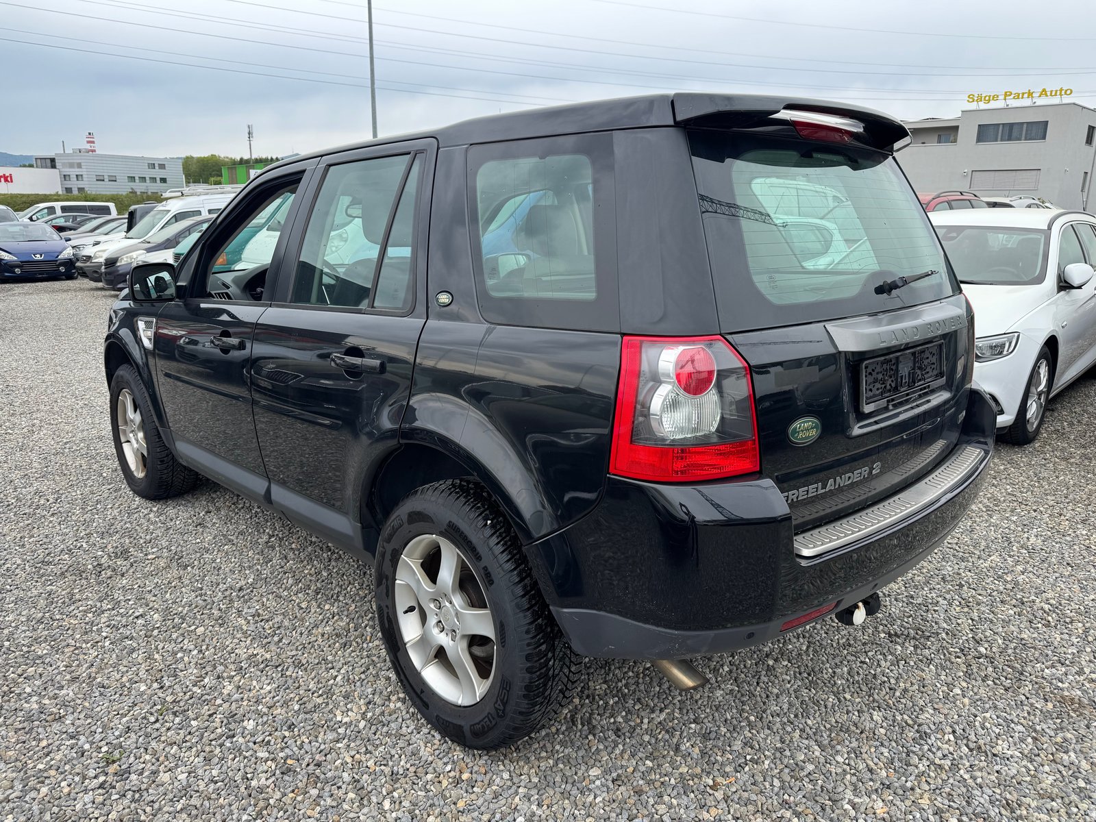LAND ROVER Freelander 2.2 TD4 SE Automatic, Diesel, Second hand / Used, Automatic - 4