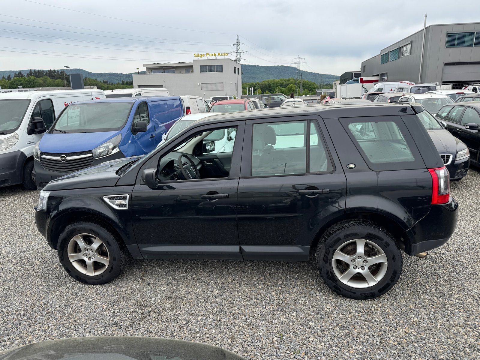 LAND ROVER Freelander 2.2 TD4 SE Automatic, Diesel, Second hand / Used, Automatic - 6
