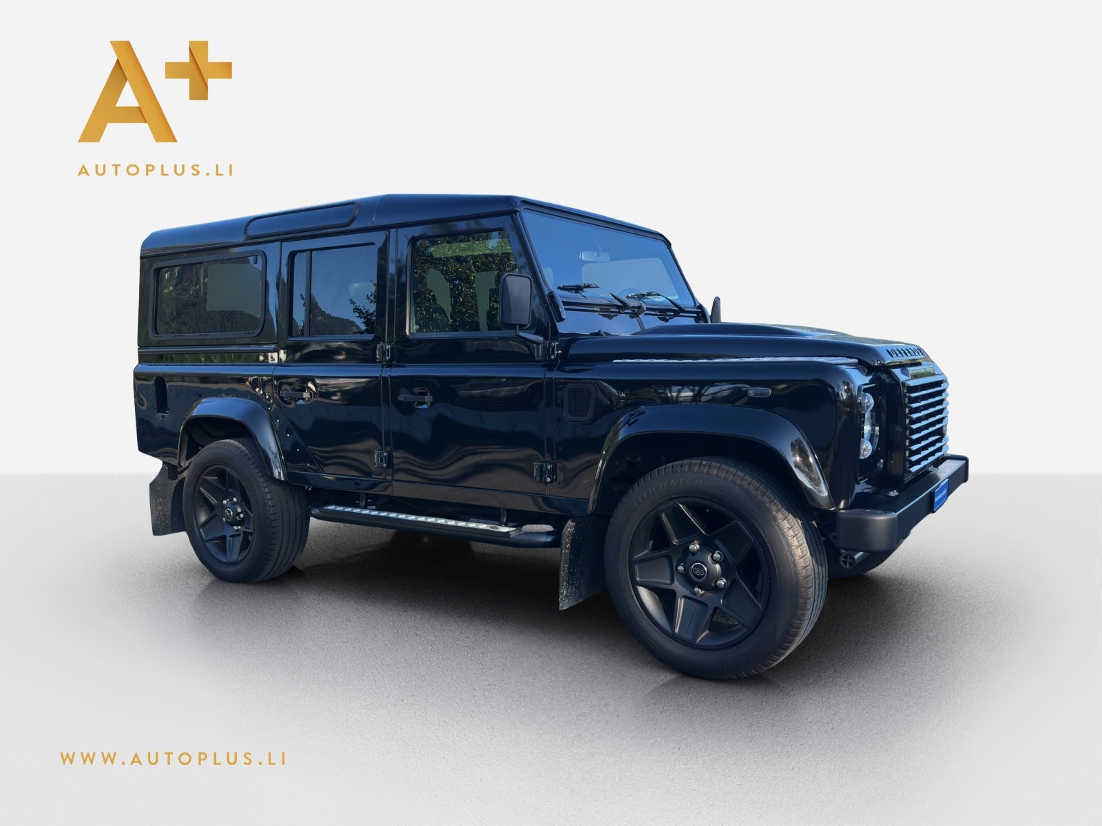LAND ROVER LAND ROVER Defender 110 TD4 67YRS Black Pack Allo, Occasion / Gebraucht, Handschaltung - 3