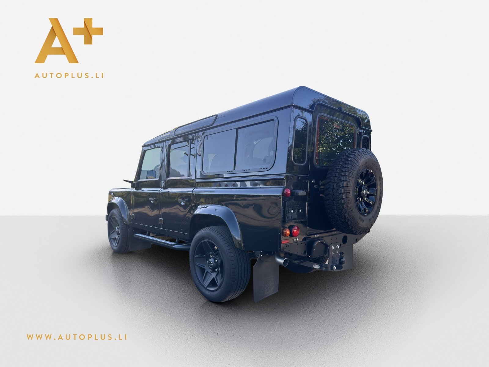 LAND ROVER LAND ROVER Defender 110 TD4 67YRS Black Pack Allo, Occasion / Gebraucht, Handschaltung - 4