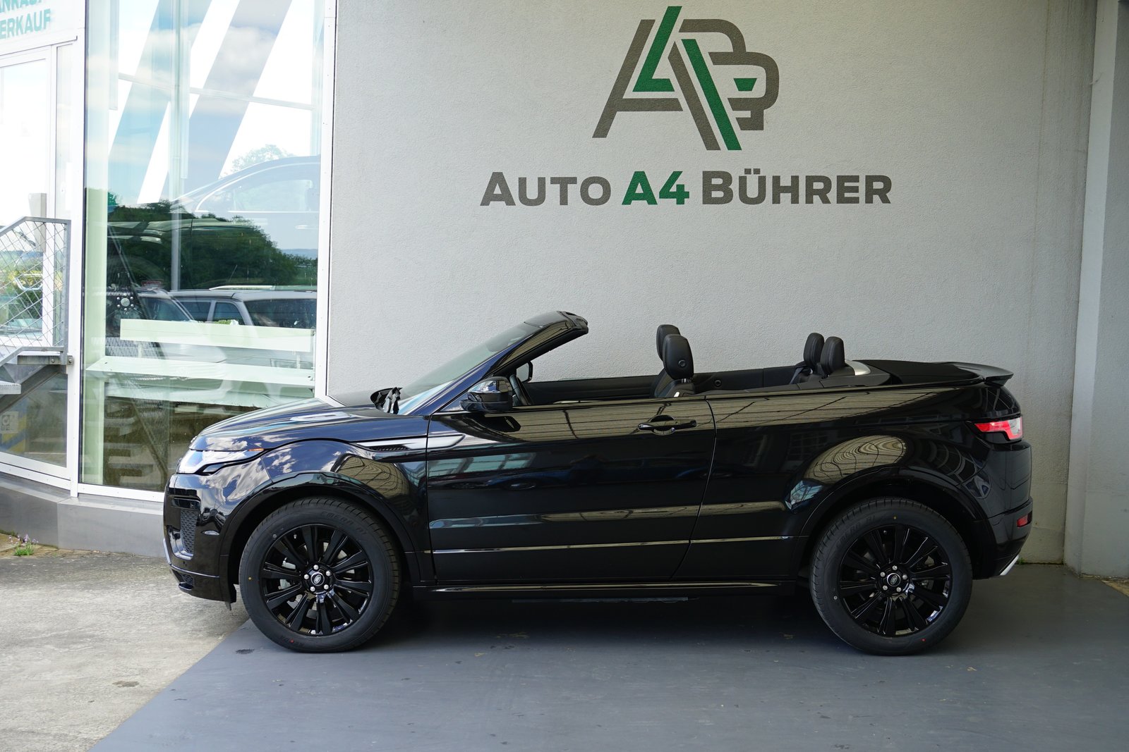 LAND ROVER Evoque 2.0Si4 SE Dynamic Convertible 4WD Automat, Benzin, Occasion / Gebraucht, Automatik - 2