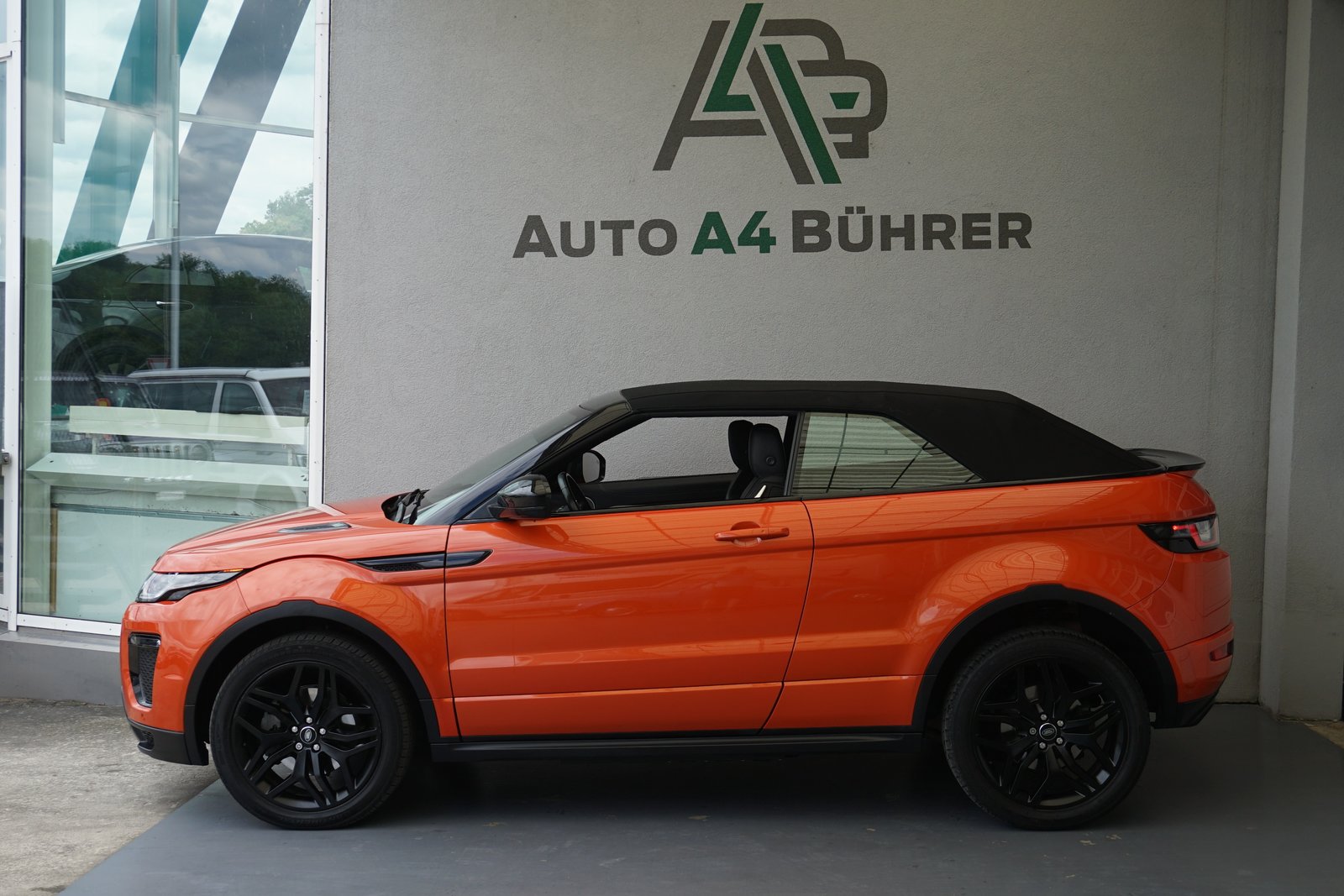 LAND ROVER Evoque 2.0Si4 HSE Dynamic, Petrol, Second hand / Used, Automatic - 2