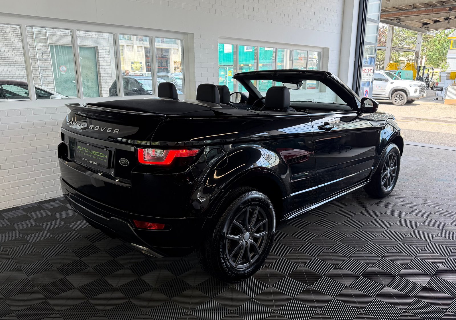 LAND ROVER Range Rover Evoque Convert. 2.0Si4 HSE Dynamic AT, Benzin, Occasion / Gebraucht, Automatik - 5