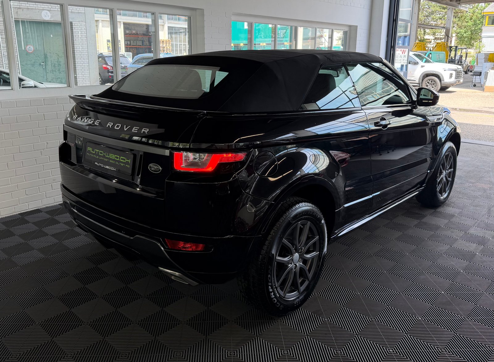 LAND ROVER Range Rover Evoque Convert. 2.0Si4 HSE Dynamic AT, Benzin, Occasion / Gebraucht, Automatik - 6