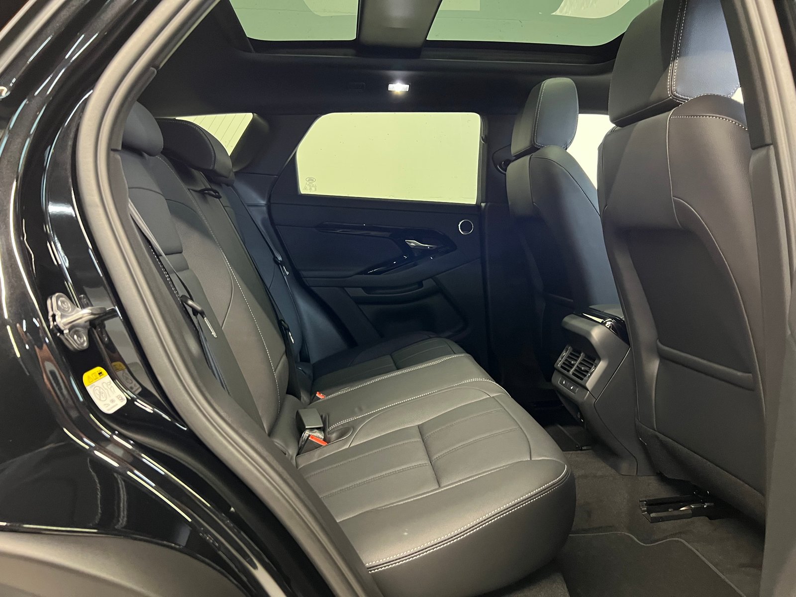 LAND ROVER Range Rover Evoque 1.5 T 270e Hoxton Edition, Plug-in-Hybrid Benzina/Elettrica, Auto nuove, Automatico - 7