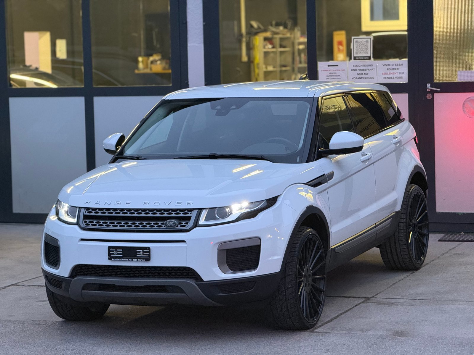 LAND ROVER Range Rover Evoque 2.0 TD4 Pure AT9, Diesel, Occasion / Gebraucht, Automatik - 2