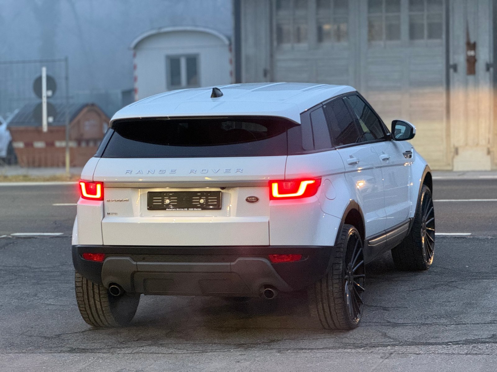LAND ROVER Range Rover Evoque 2.0 TD4 Pure AT9, Diesel, Occasion / Gebraucht, Automatik - 5