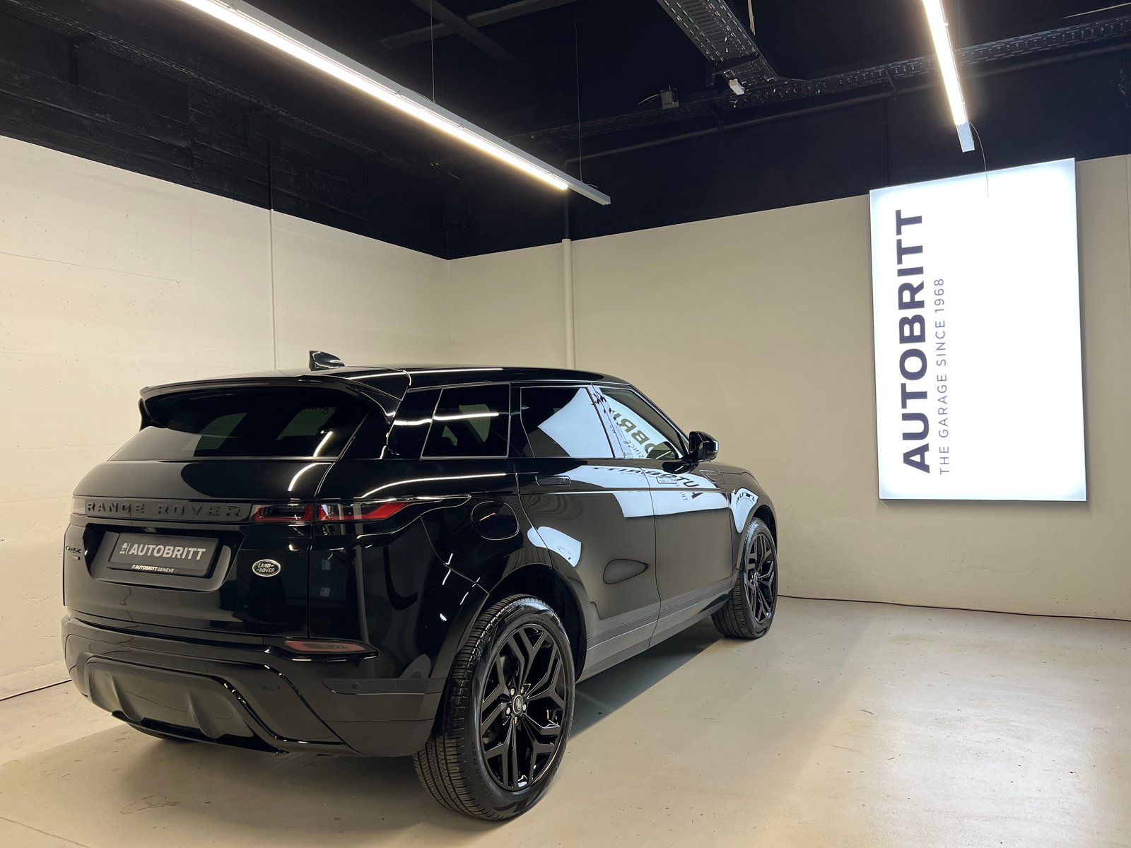 LAND ROVER Range Rover Evoque 1.5 T 300e SE, Plug-in-Hybrid Petrol/Electric, Second hand / Used, Automatic - 2