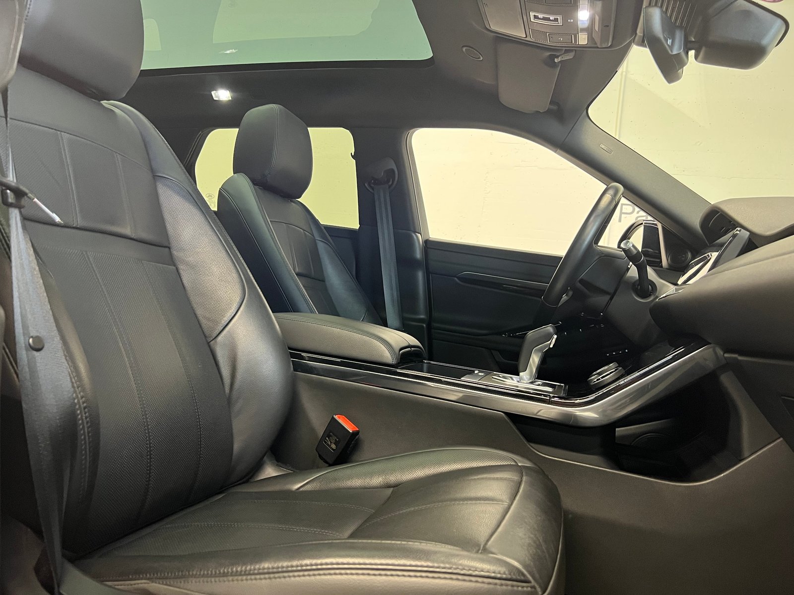 LAND ROVER Range Rover Evoque 1.5 T 300e SE, Plug-in-Hybrid Petrol/Electric, Second hand / Used, Automatic - 6