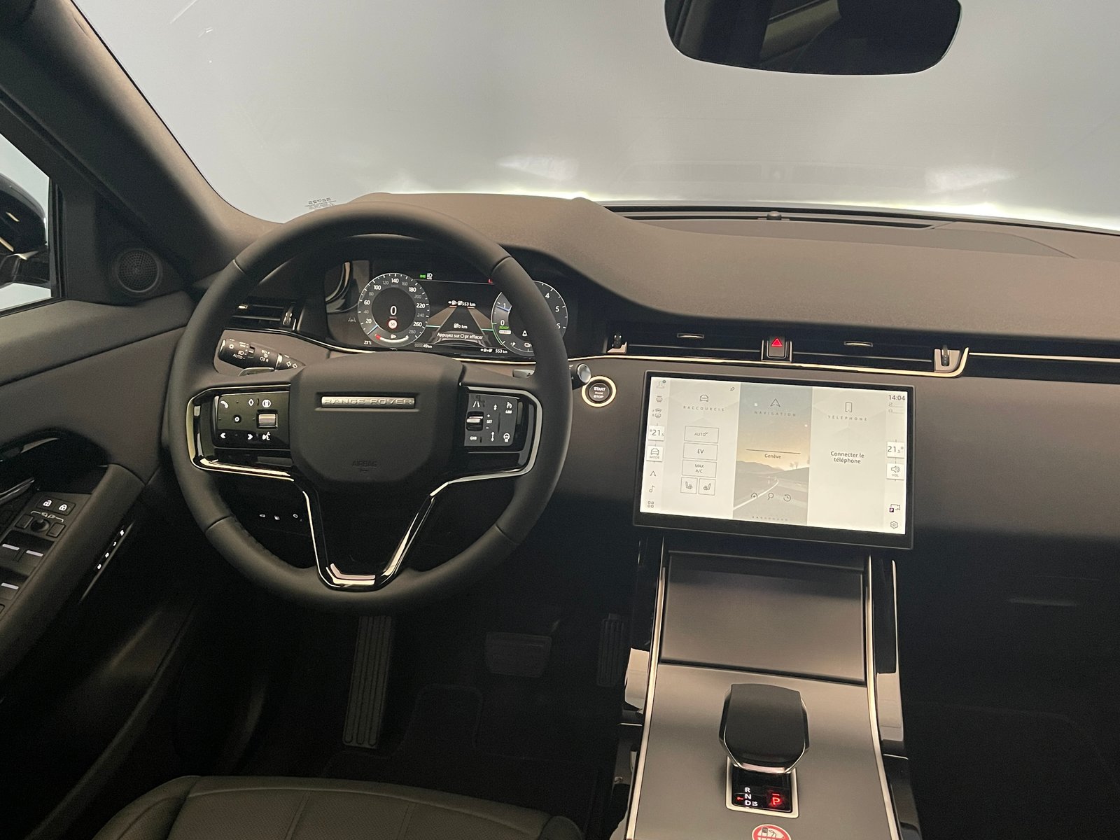 LAND ROVER Range Rover Evoque 1.5 T 270e S, Plug-in-Hybrid Petrol/Electric, Second hand / Used, Automatic - 6