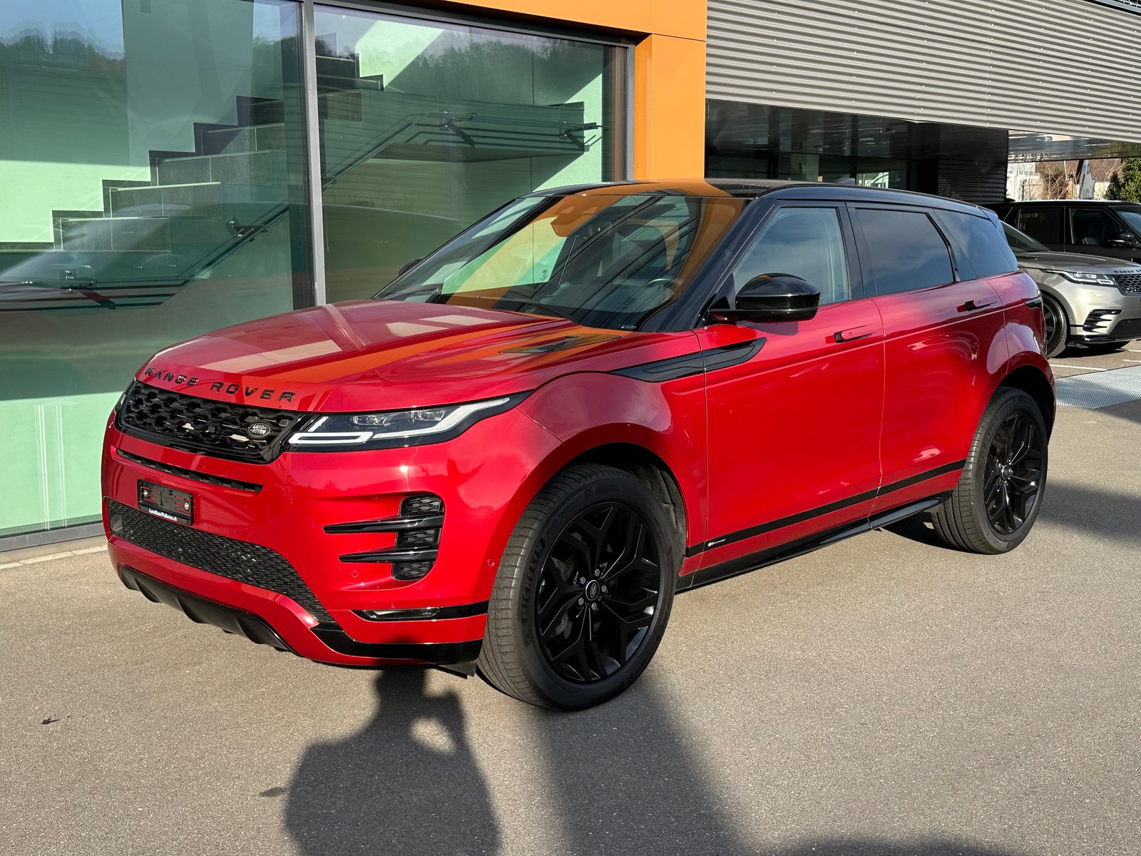 LAND ROVER Range Rover Evoque R-Dynamic P 250 HSE AT9 / Pano