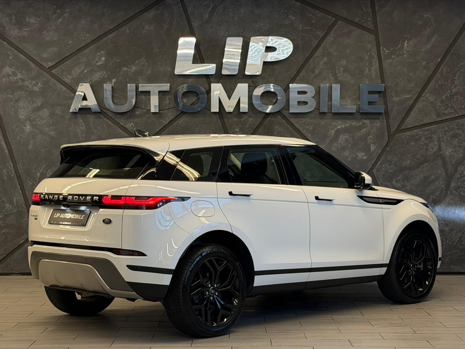 LAND ROVER Range Rover Evoque P 300e AT8, Plug-in-Hybrid Petrol/Electric, Second hand / Used, Automatic - 6