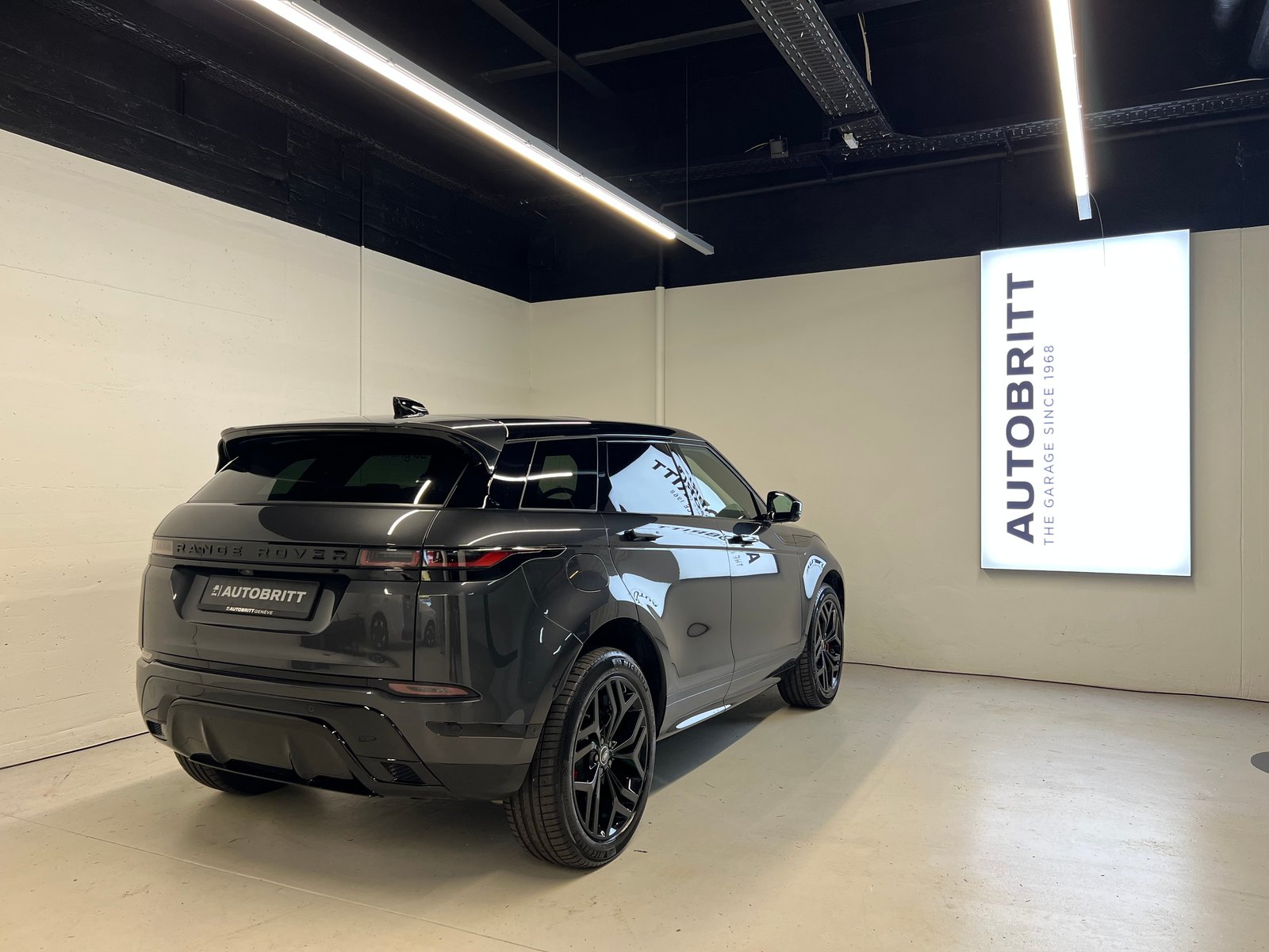LAND ROVER Range Rover Evoque 1.5 T 300e R-Dynamic Autobiogr, Plug-in-Hybrid Benzin/Elektro, Occasion / Gebraucht, Automatik - 2