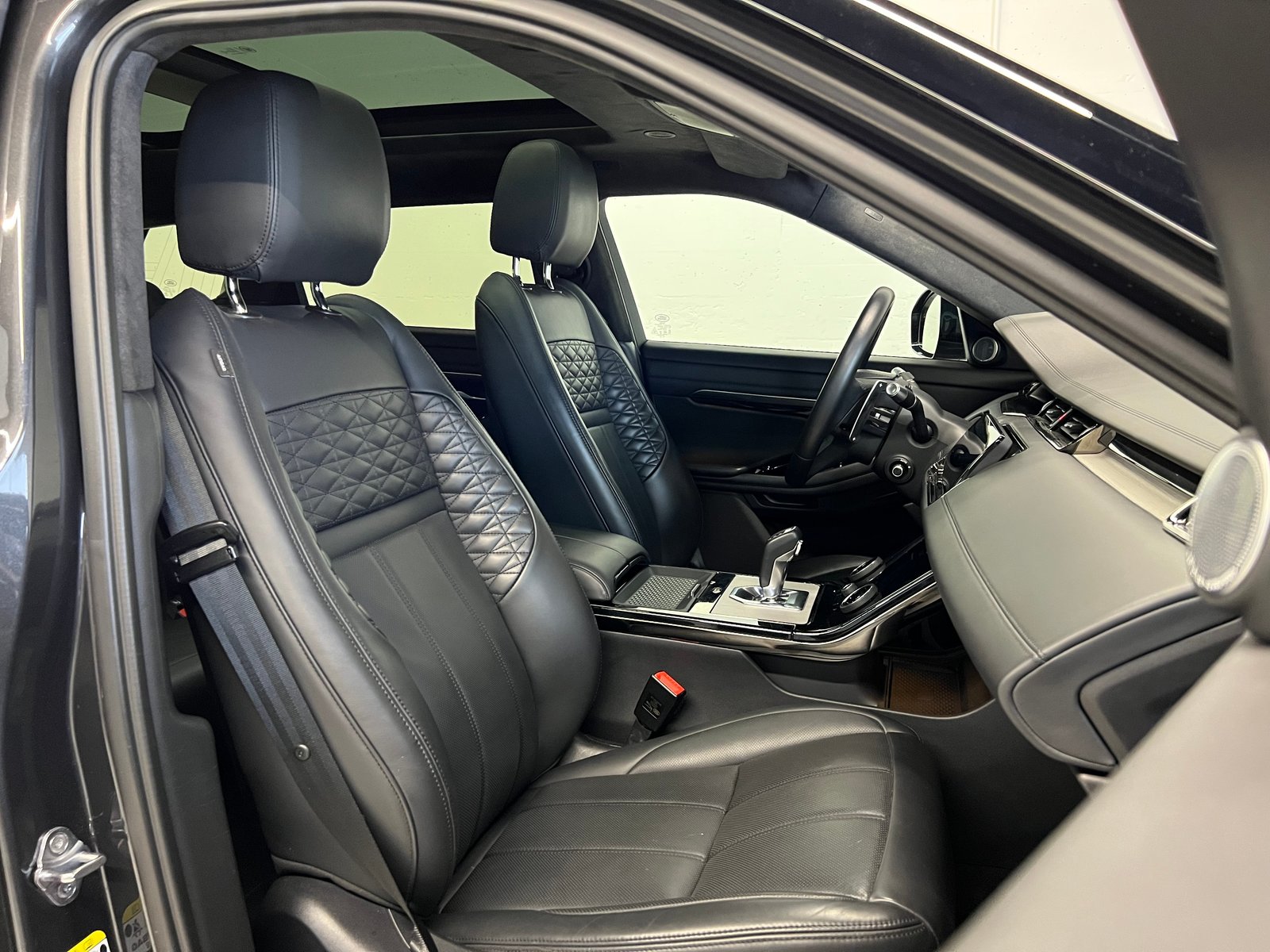 LAND ROVER Range Rover Evoque 1.5 T 300e R-Dynamic Autobiogr, Plug-in-Hybrid Benzin/Elektro, Occasion / Gebraucht, Automatik - 6